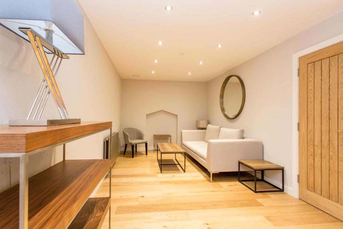 The Sweet Mews - Large 4BDR Home