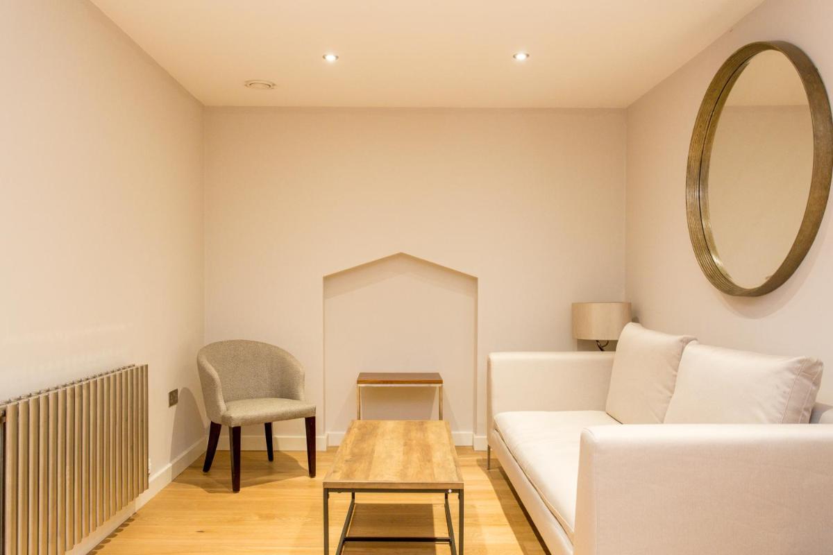 The Sweet Mews - Large 4BDR Home