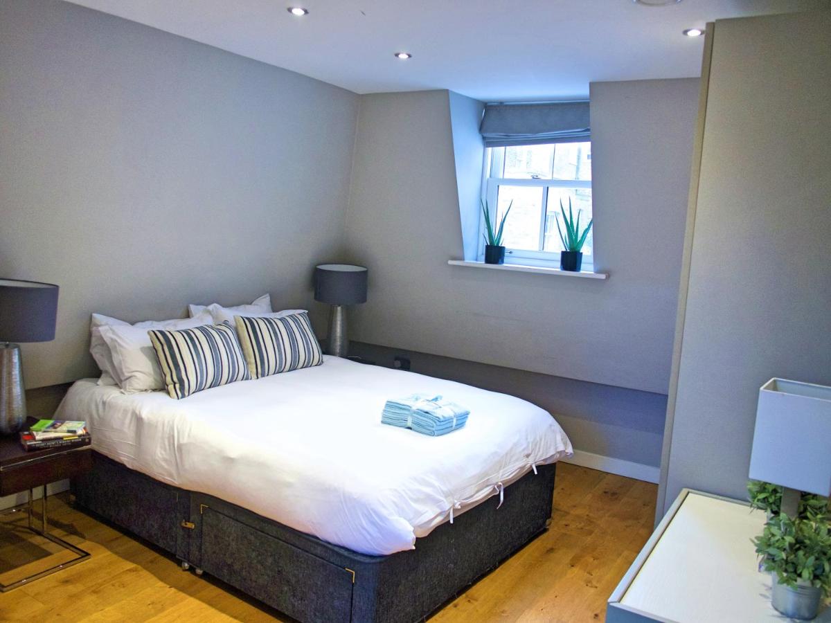 The Norfolk Townhouse - Stunning 5BDR Home