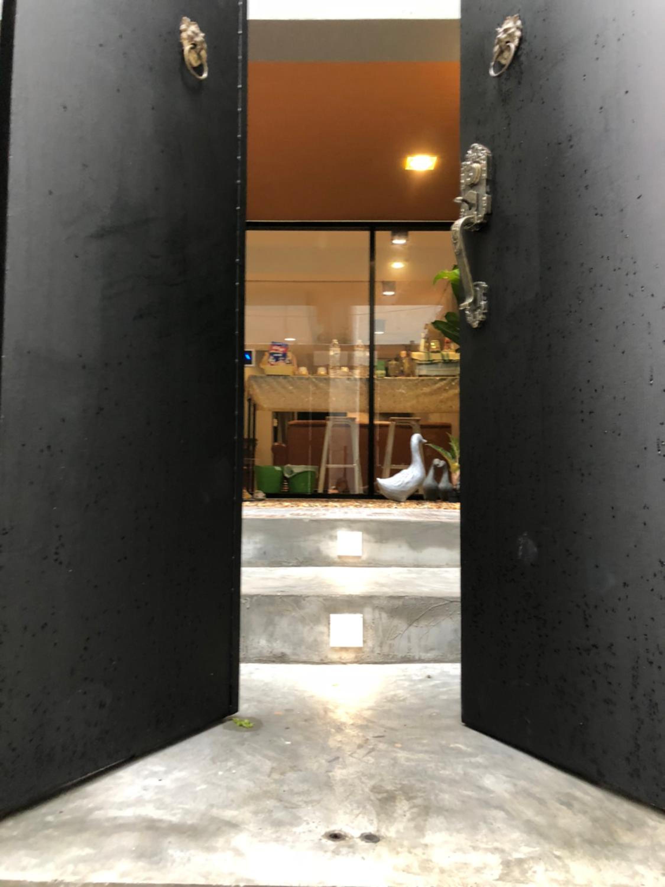 Alley living rama8