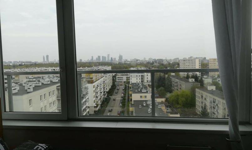 Walk distance to mokotow business park