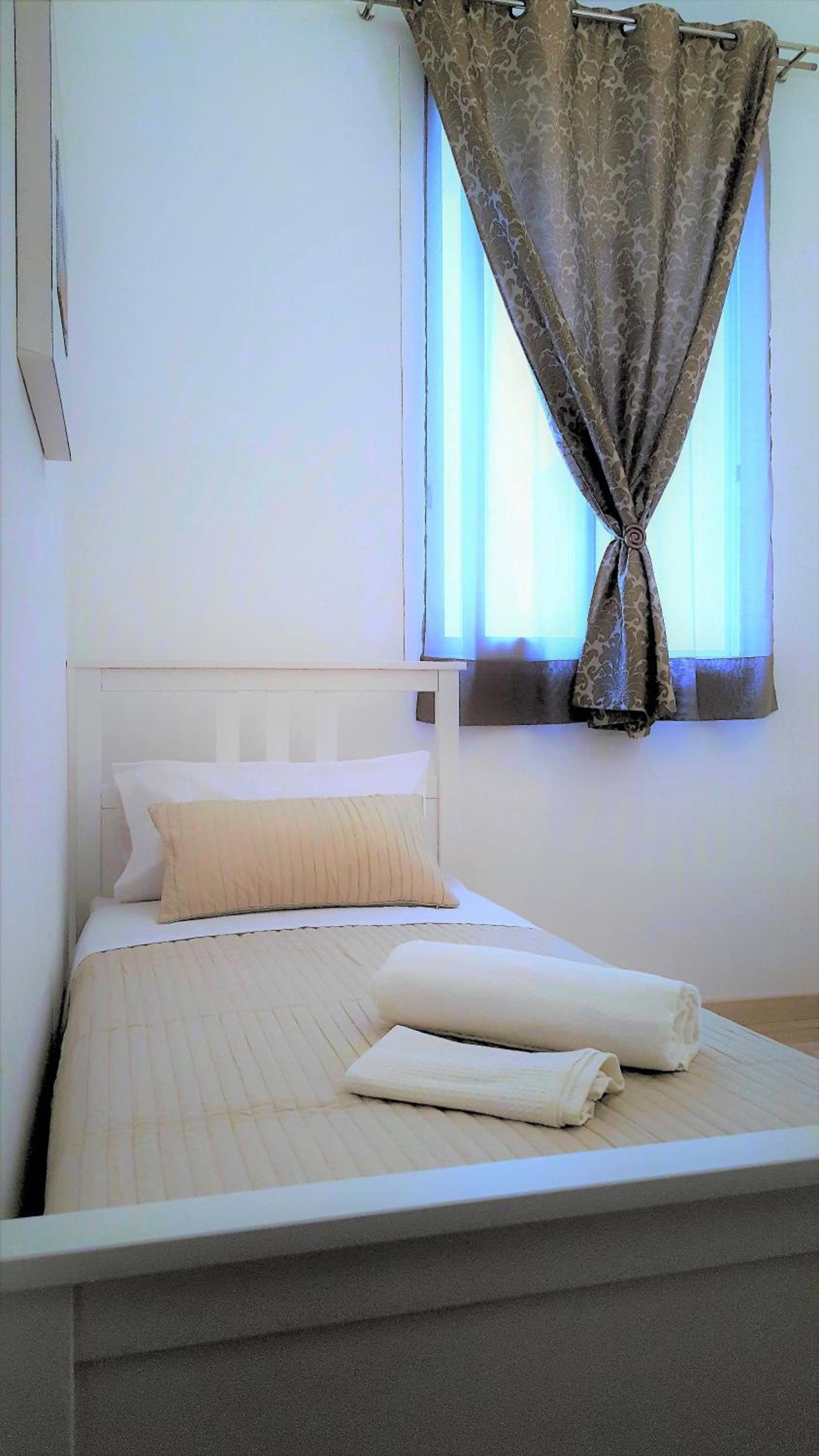 Photo 33