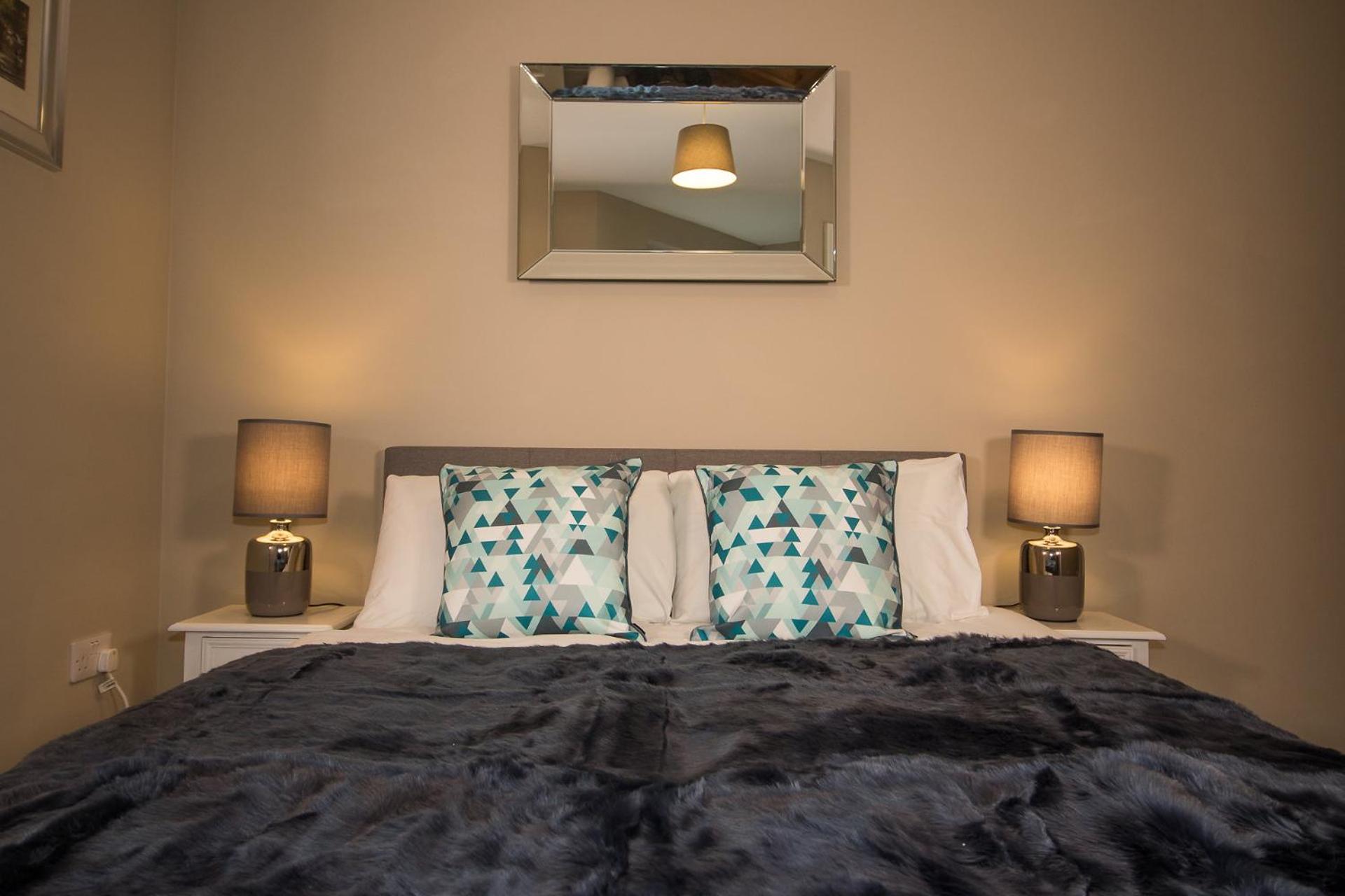 Lord Raglan House One Bedroom with Parking