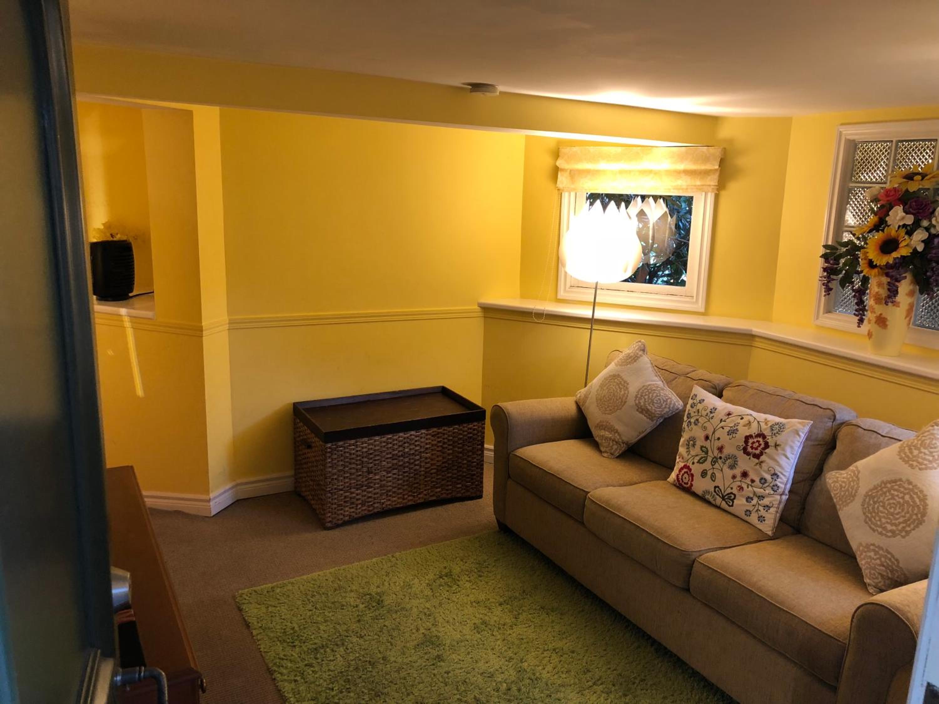 Barclay House Bed and Breakfast - Image 2