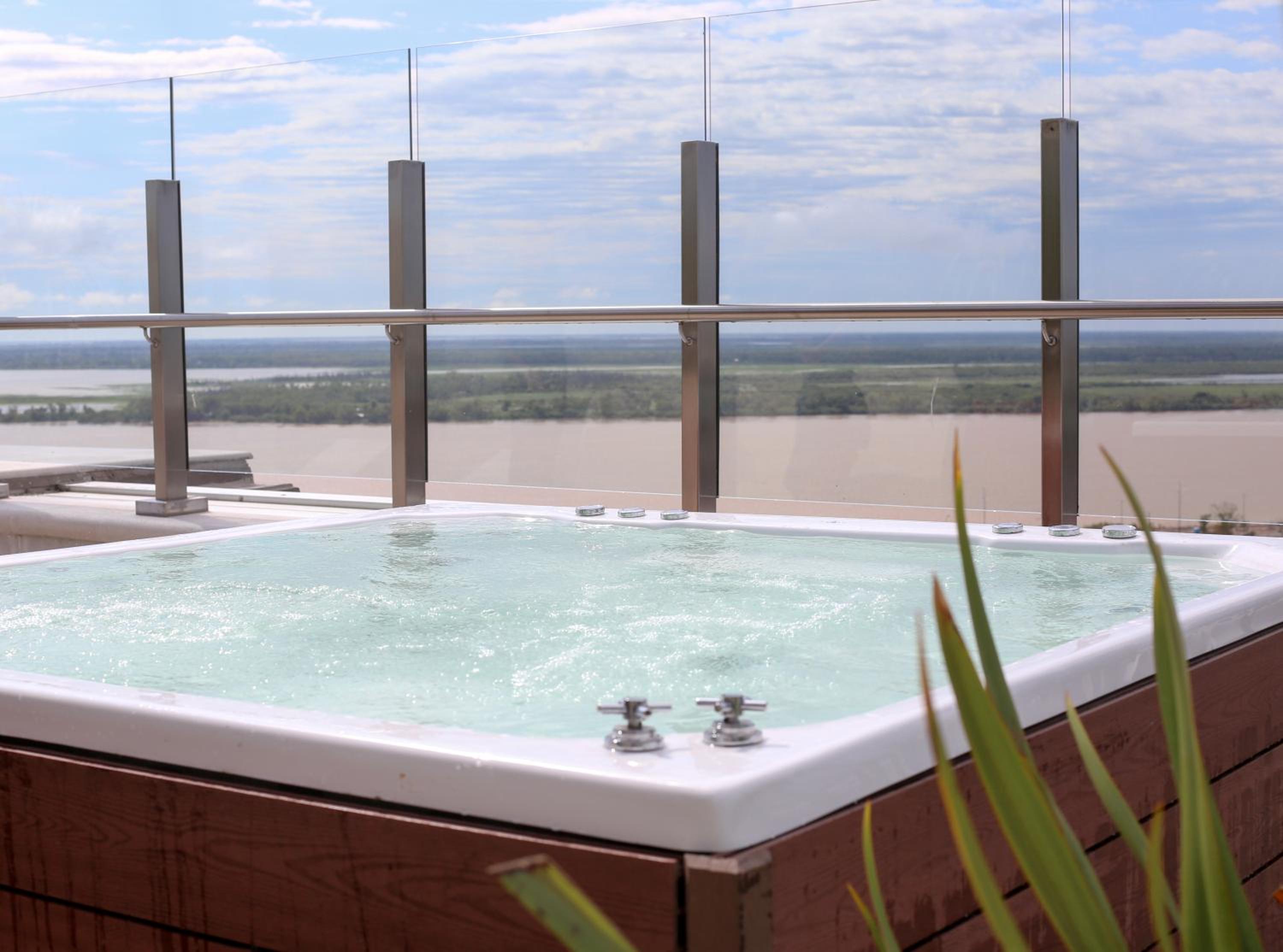 Rosario Vacations - Dazzler by Wyndham Rosario - Property Image 6
