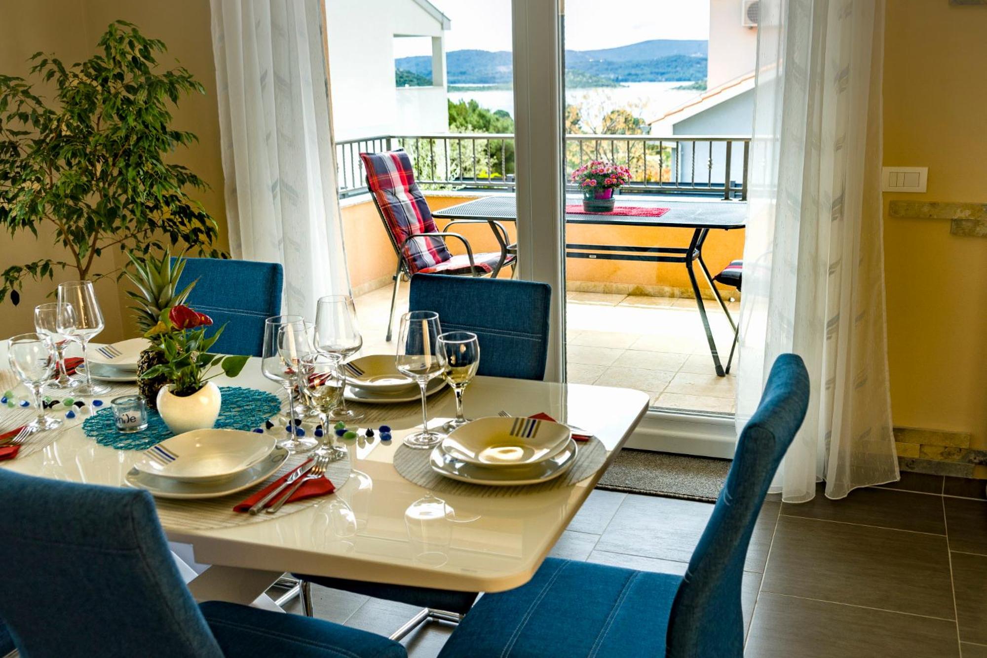 Apartamento Maja con piscina privada — photo 2