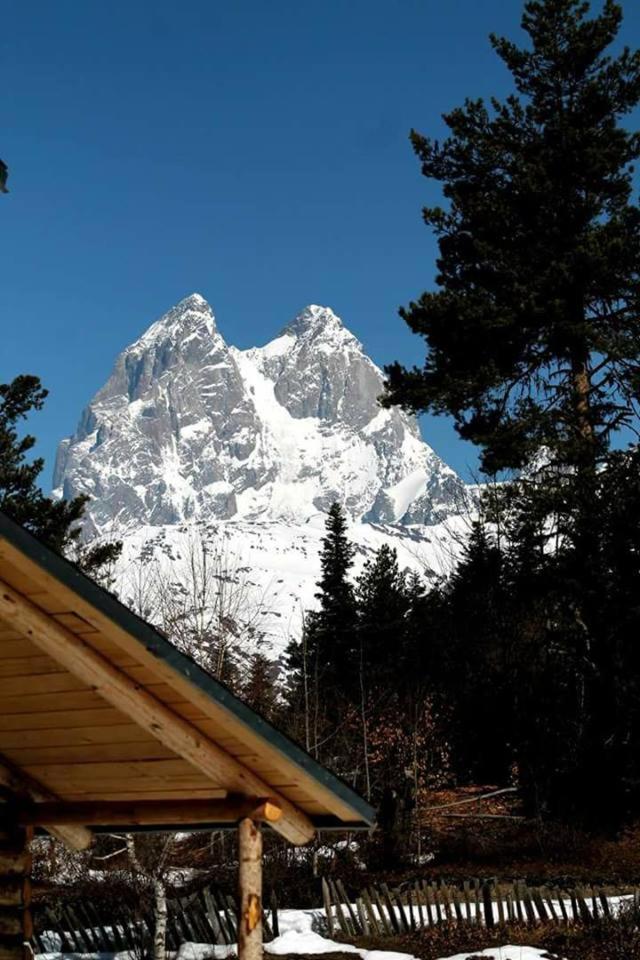 Heshkili huts and cabins Svaneti