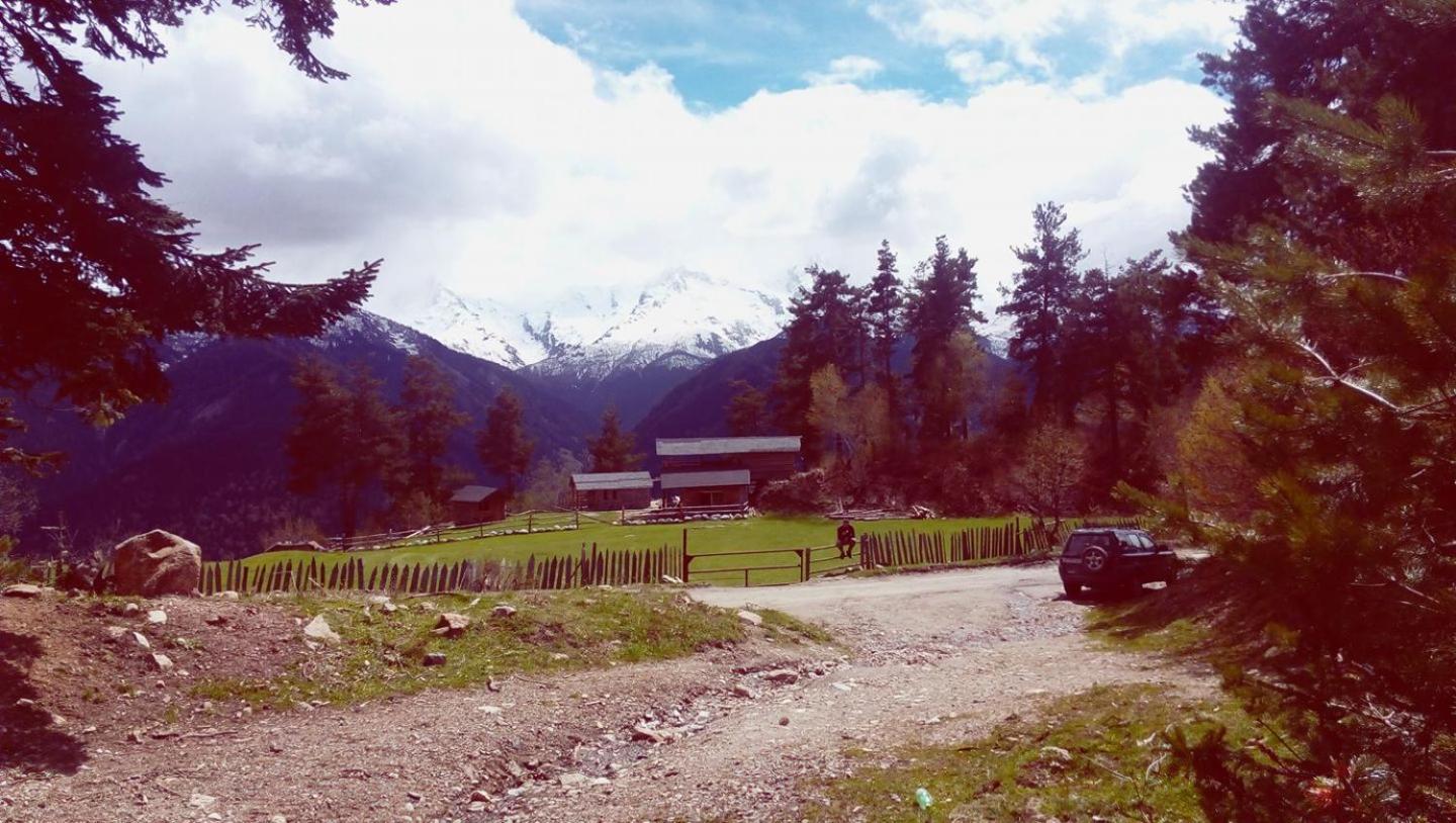 Heshkili huts and cabins Svaneti