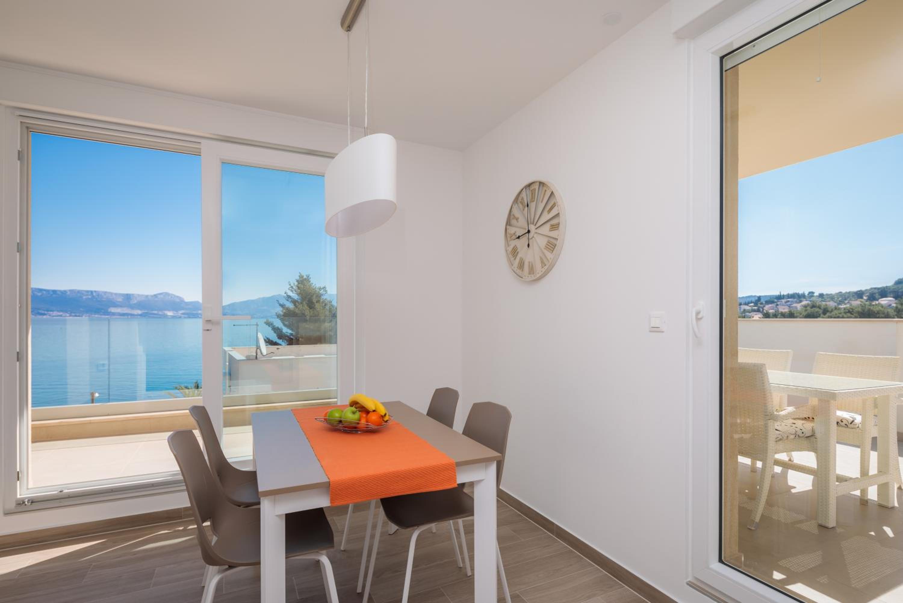 Apartments Alba view 3