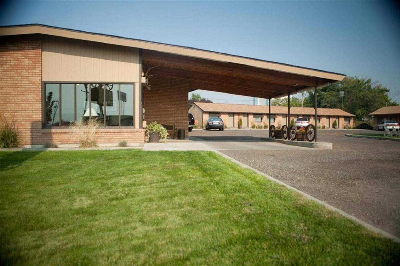 Twin Falls Vacations - Oregon Trail Inn - Property Image 5