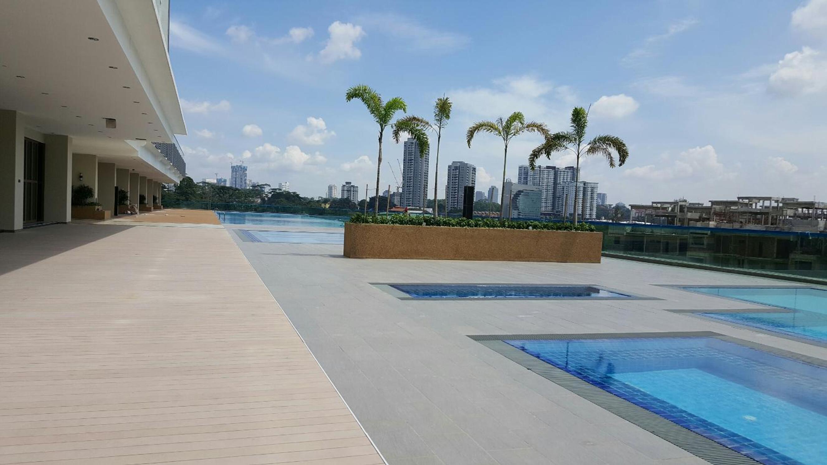 Paragon Residences Straits View Homestay by WELCOME HOME