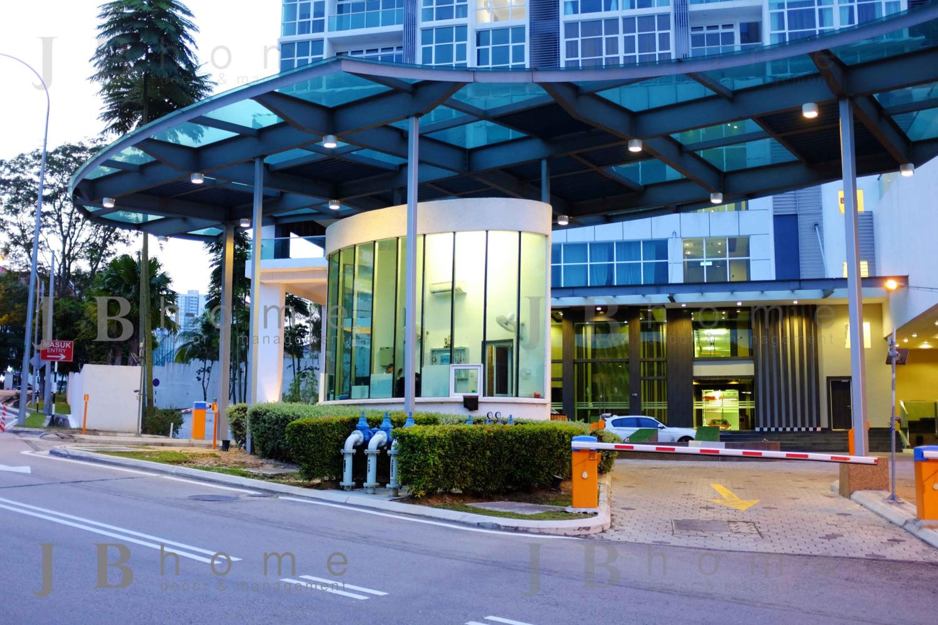 Paragon Residences Straits View Homestay by WELCOME HOME
