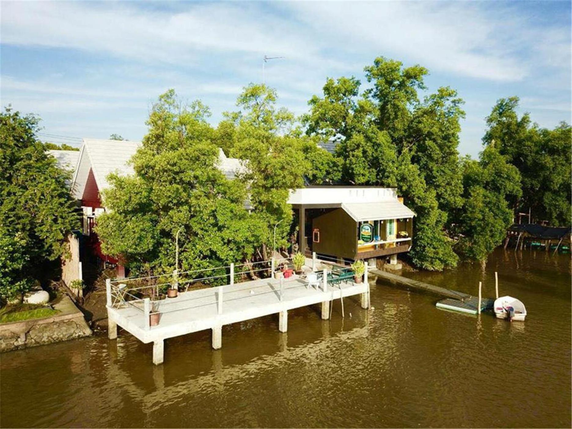 Photo 41