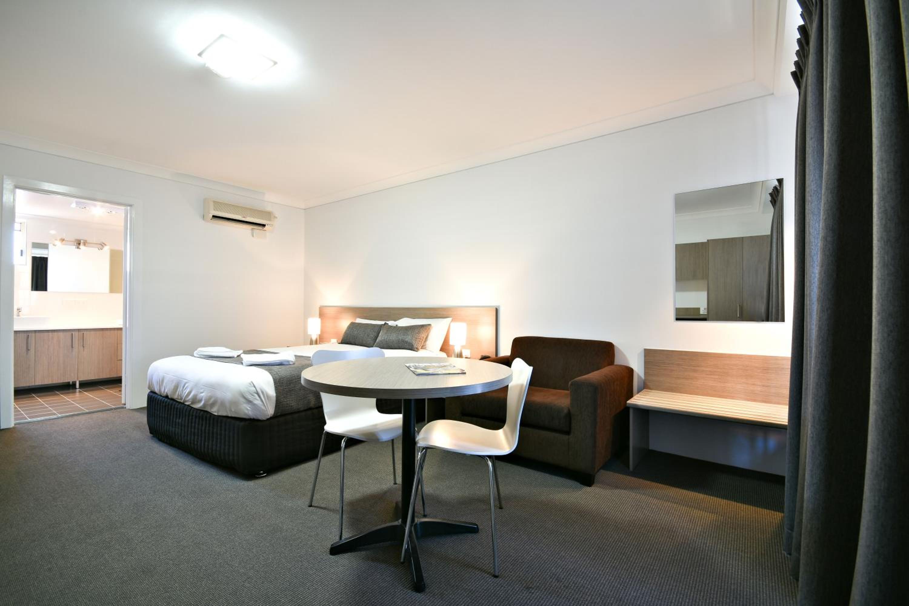 The Aberdeen Motel