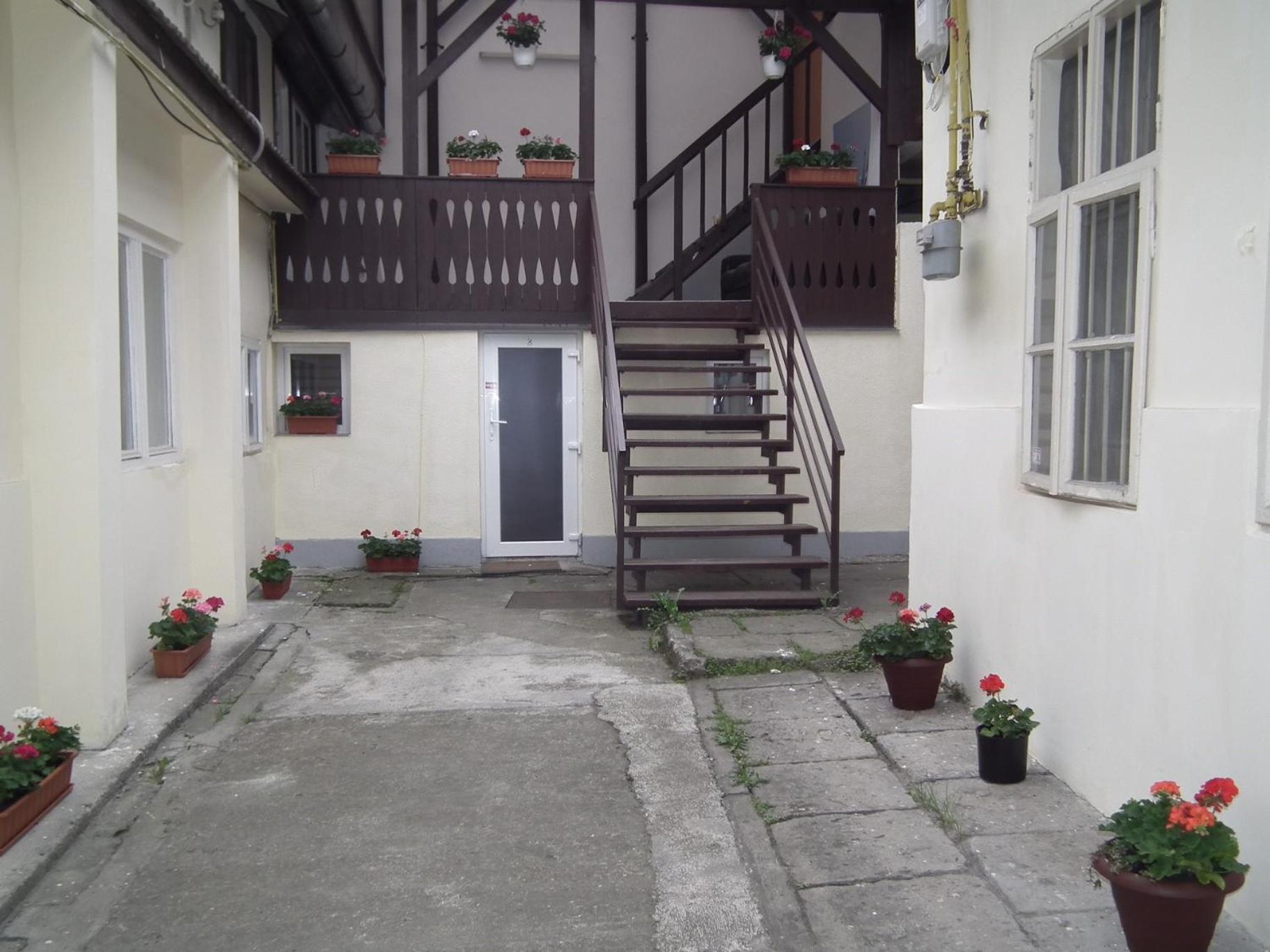 Photo 37