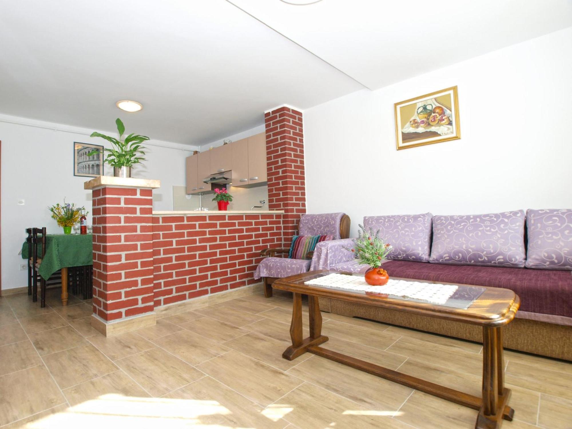 Apartments Karlo 604 view 2