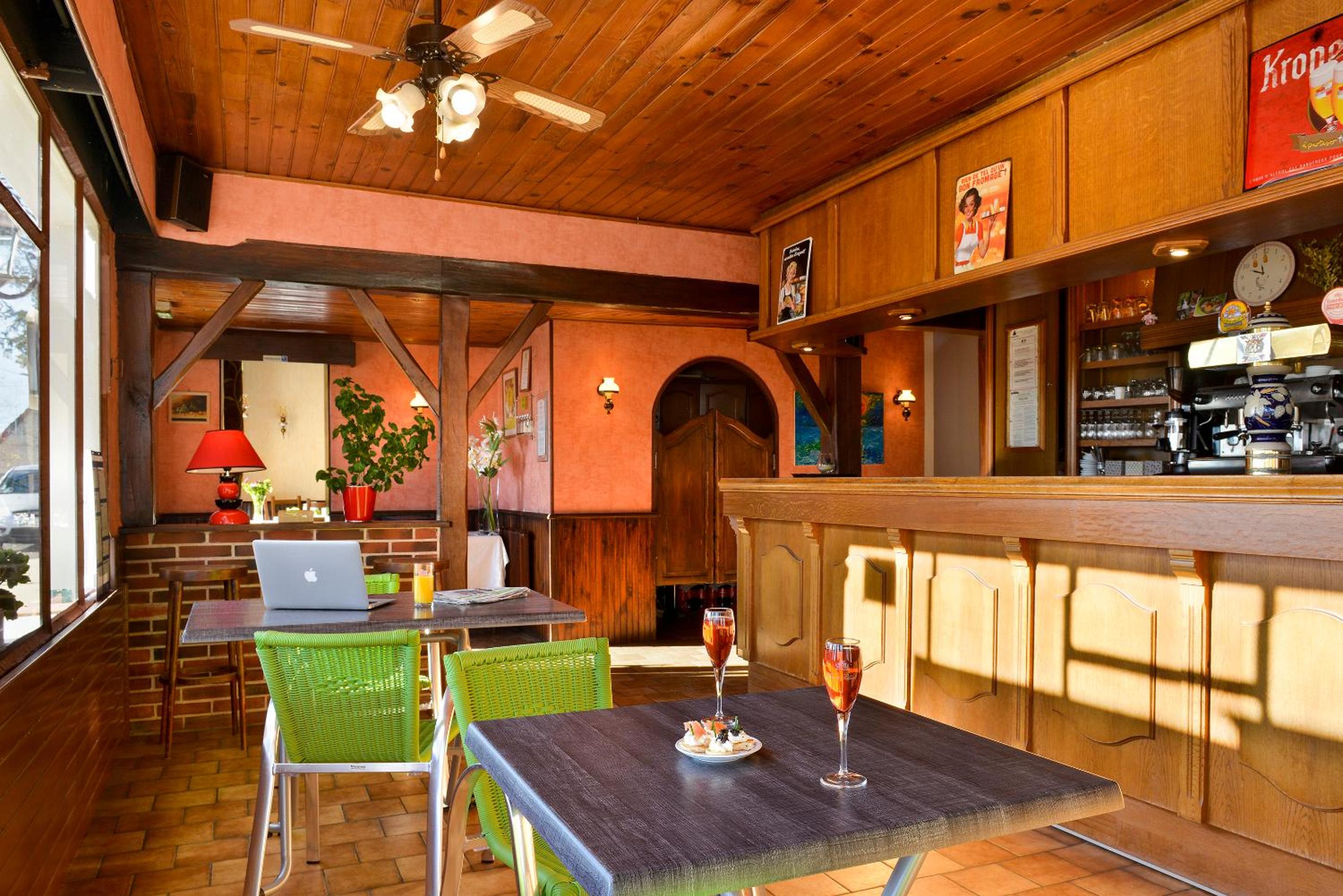 restaurant