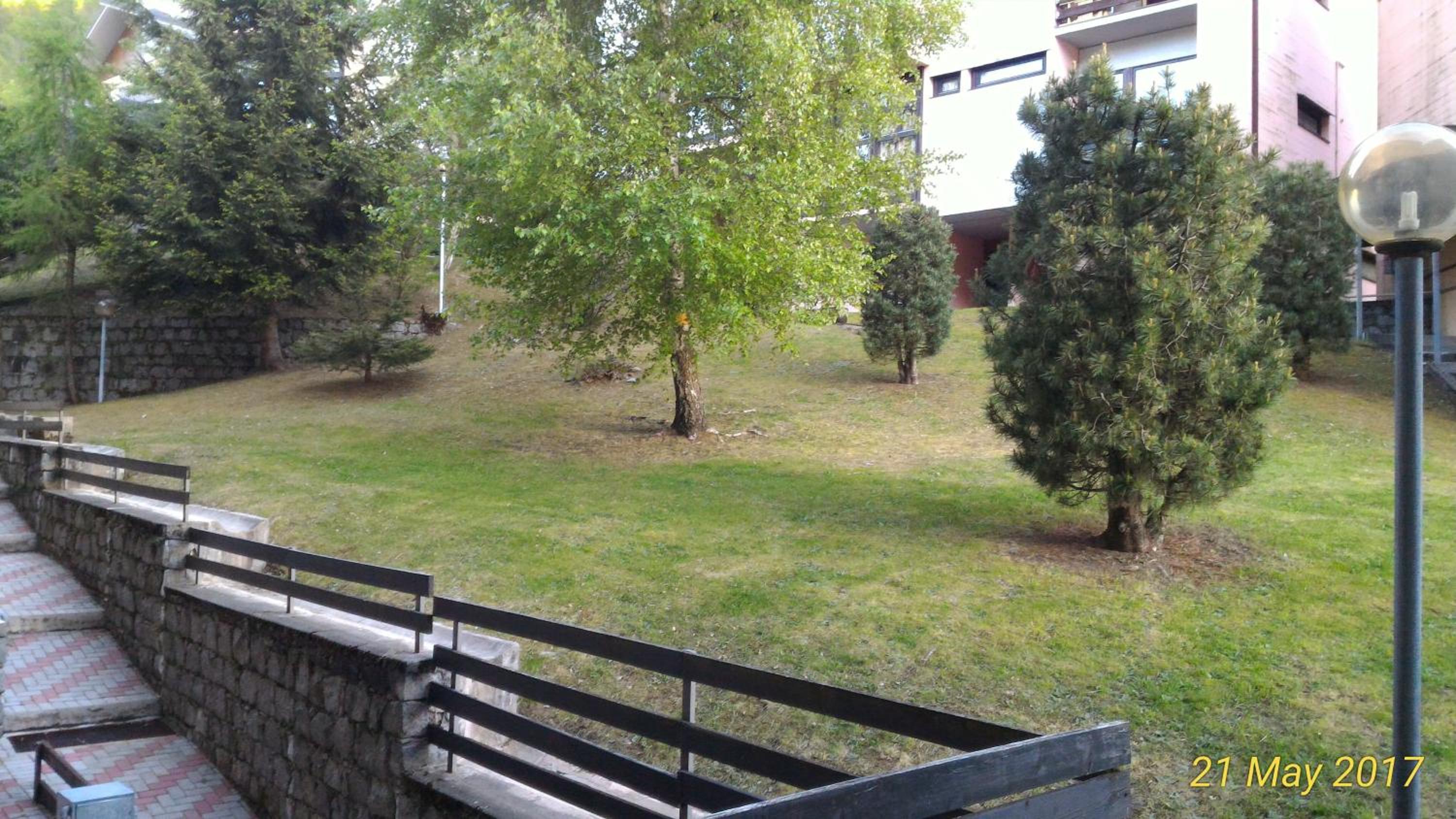 Centrale vicino cabinovia Magnolta e piscina view 2