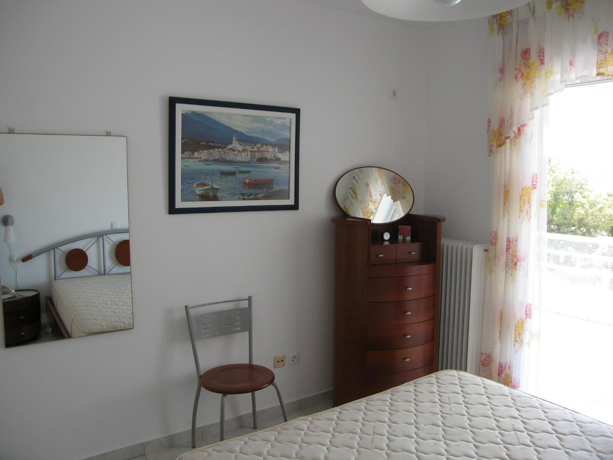 Seaside Modern Apartment - Explore Athens and Beyond