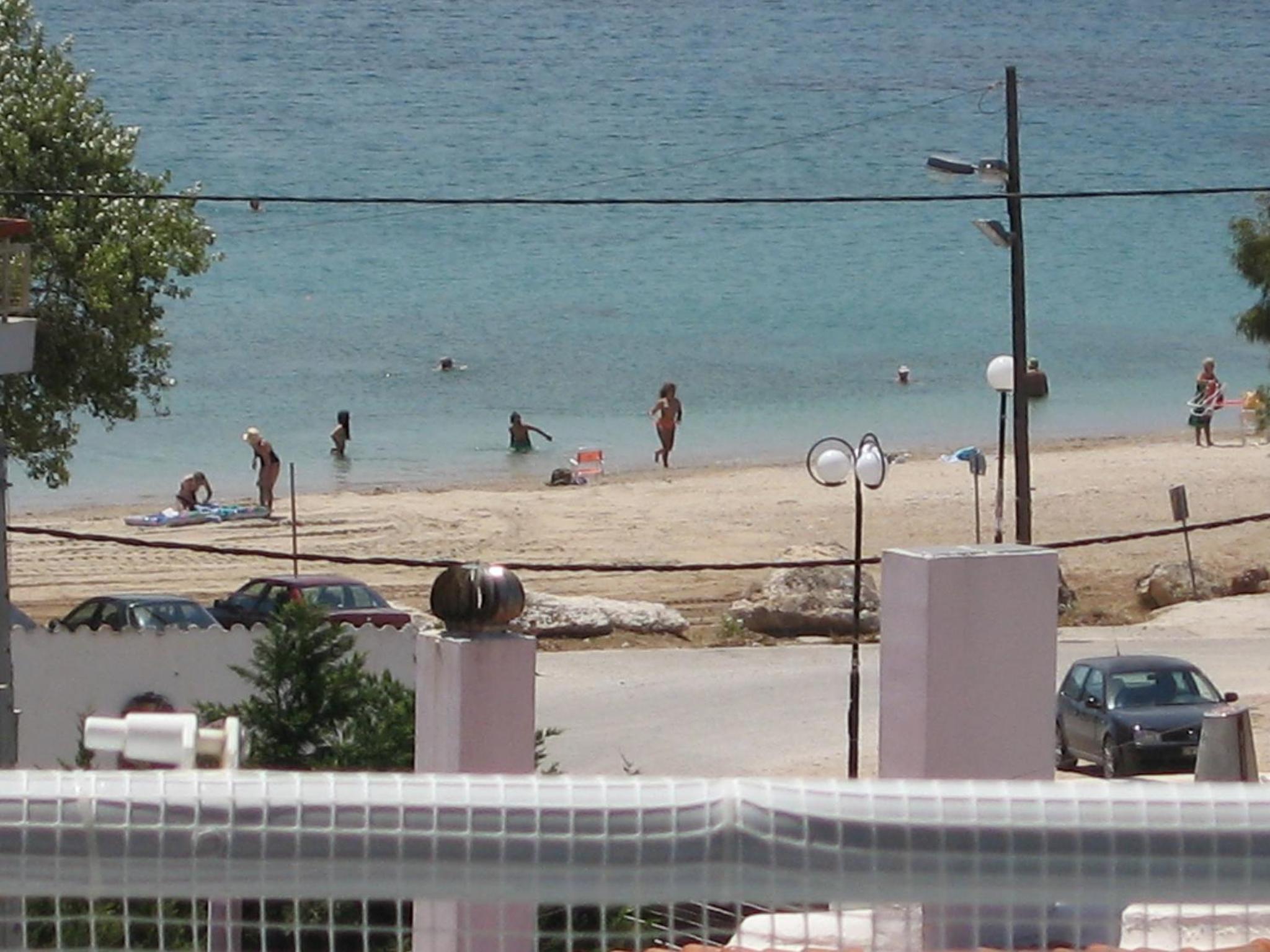 Seaside Modern Apartment - Explore Athens and Beyond