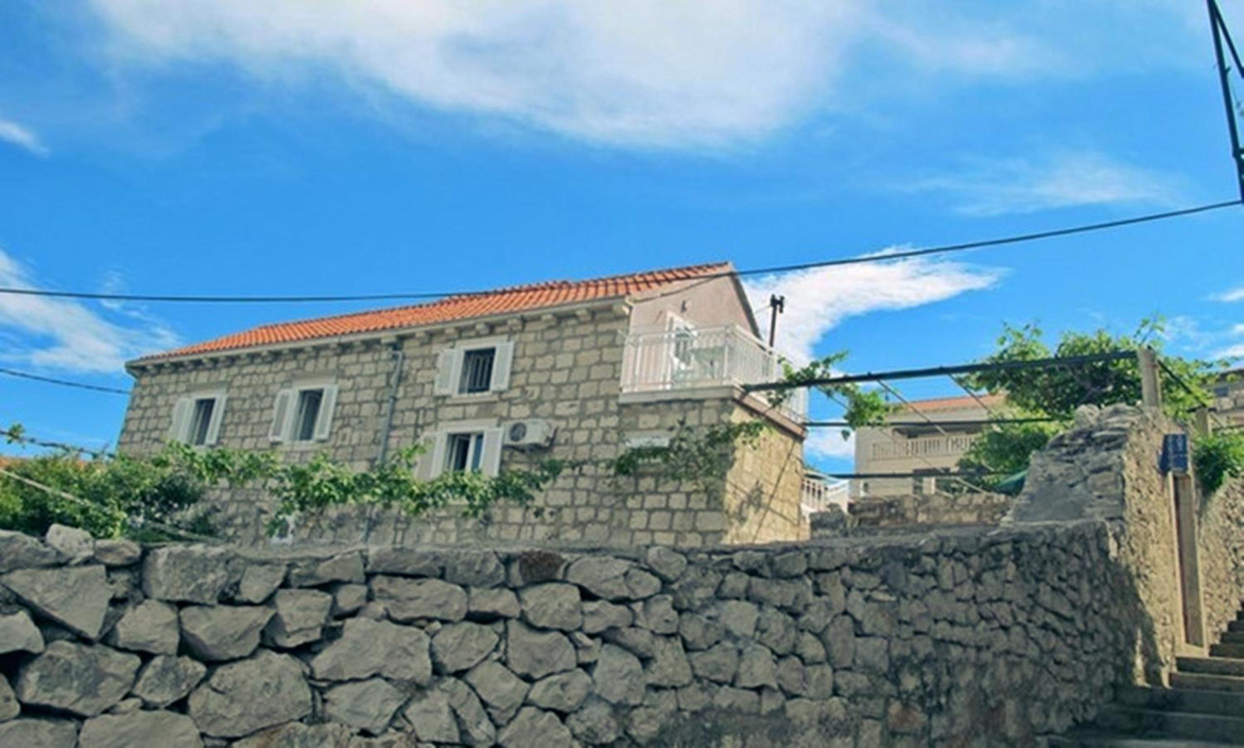 Studio Silvana & Room Renata view 2