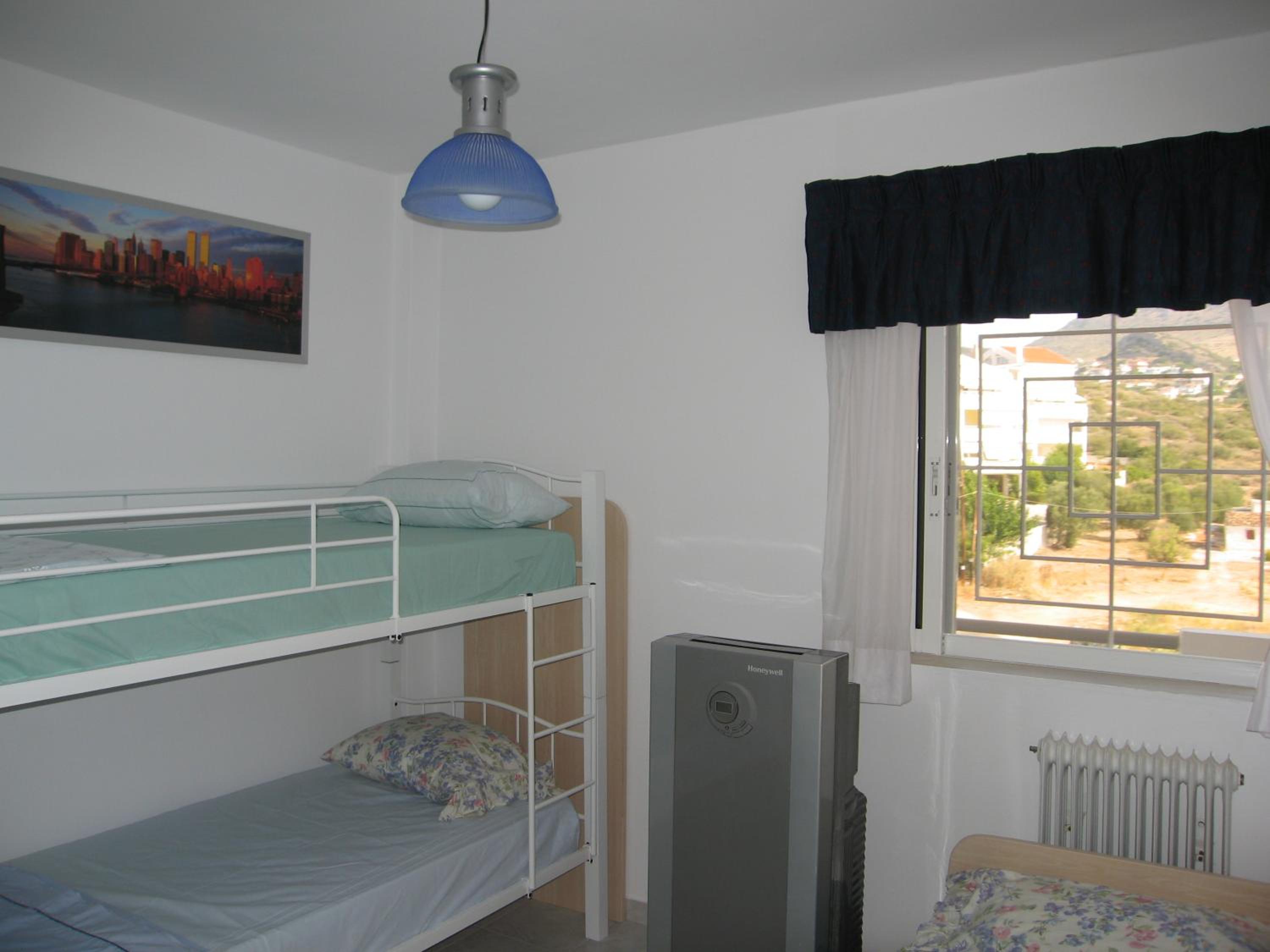 Seaside Modern Apartment - Explore Athens and Beyond