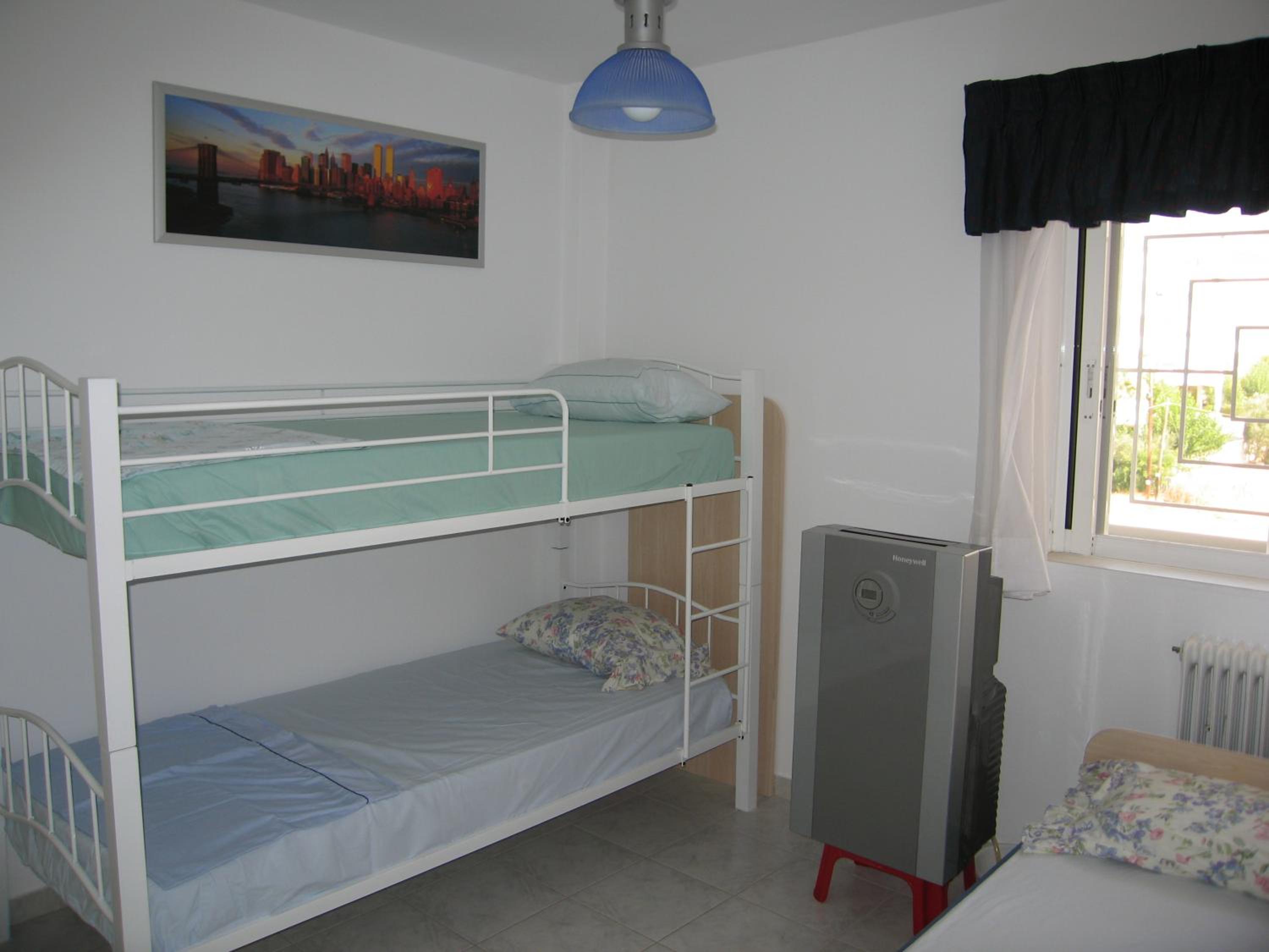 Seaside Modern Apartment - Explore Athens and Beyond