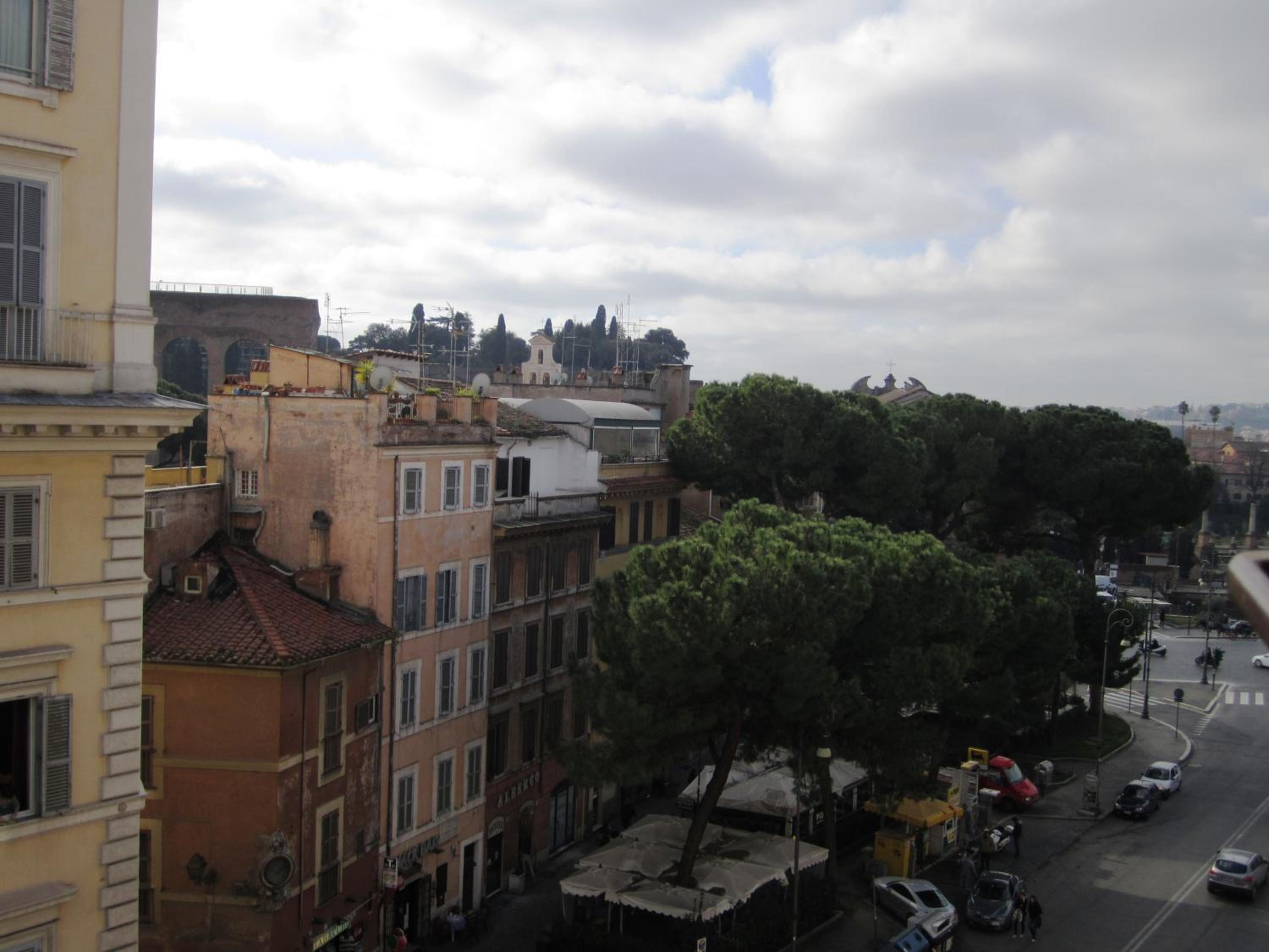 2 Passi Al Colosseo B&B