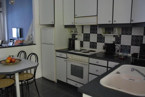 Acrogiali Sunshine photo 4