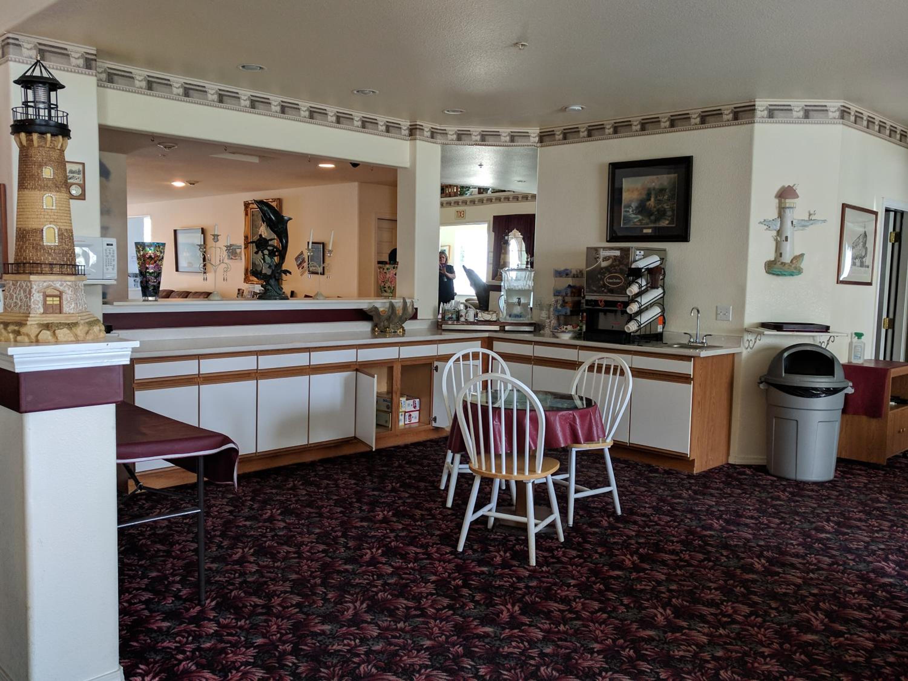 Crescent City Vacations - Lighthouse Inn - Property Image 2