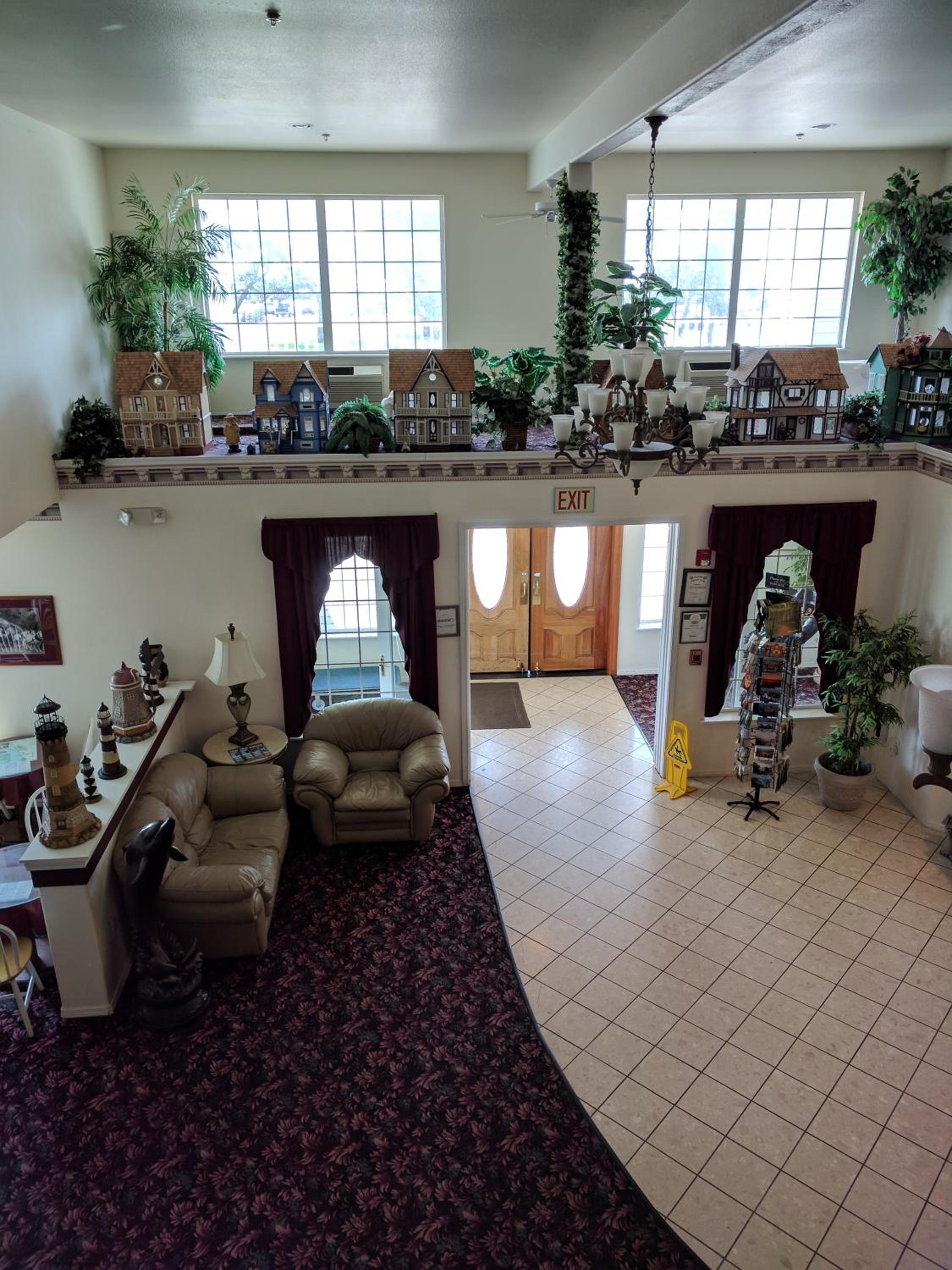 Crescent City Vacations - Lighthouse Inn - Property Image 1
