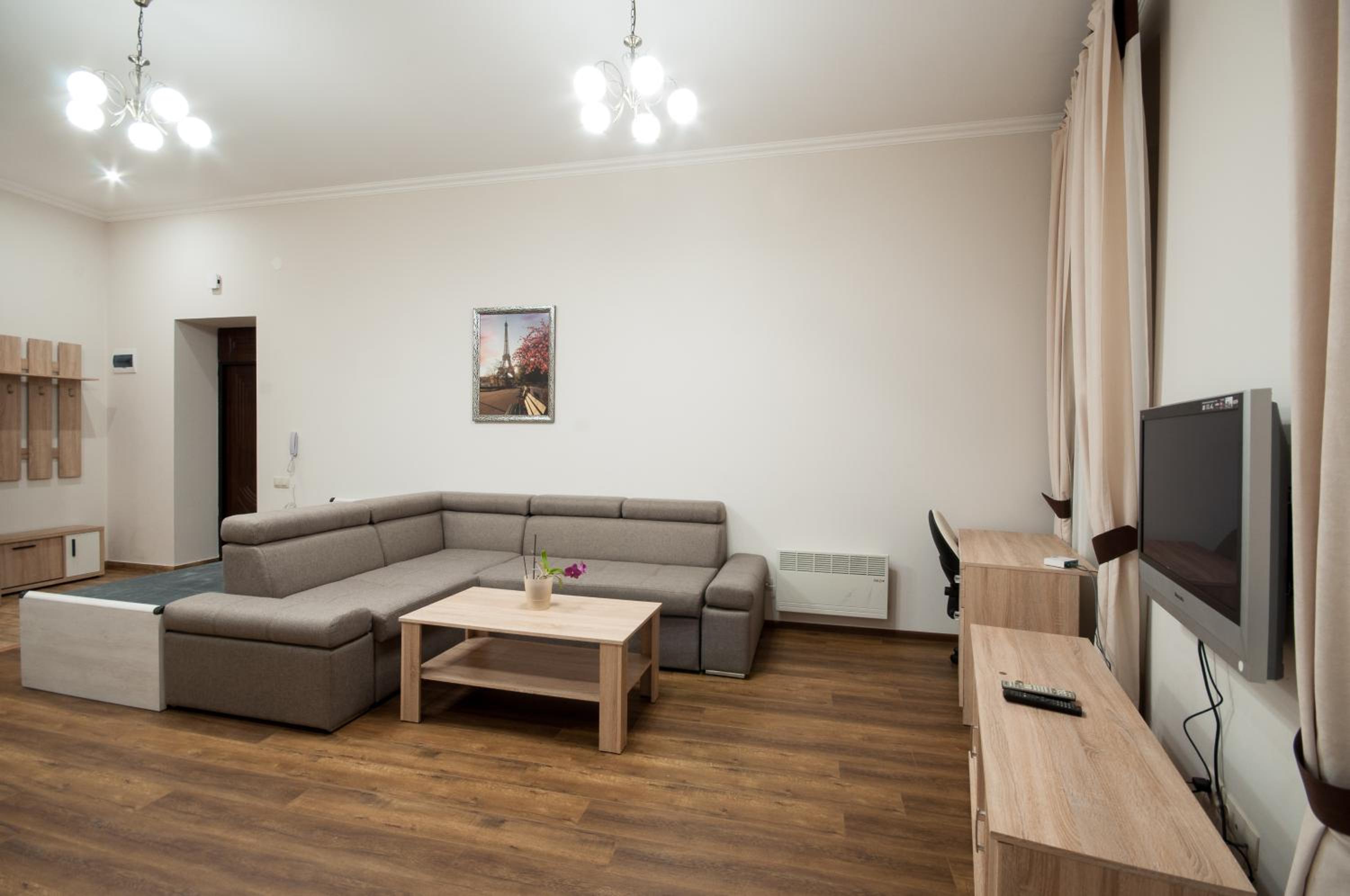 Wonderful flat on city center (Mukachivska 4/14)
