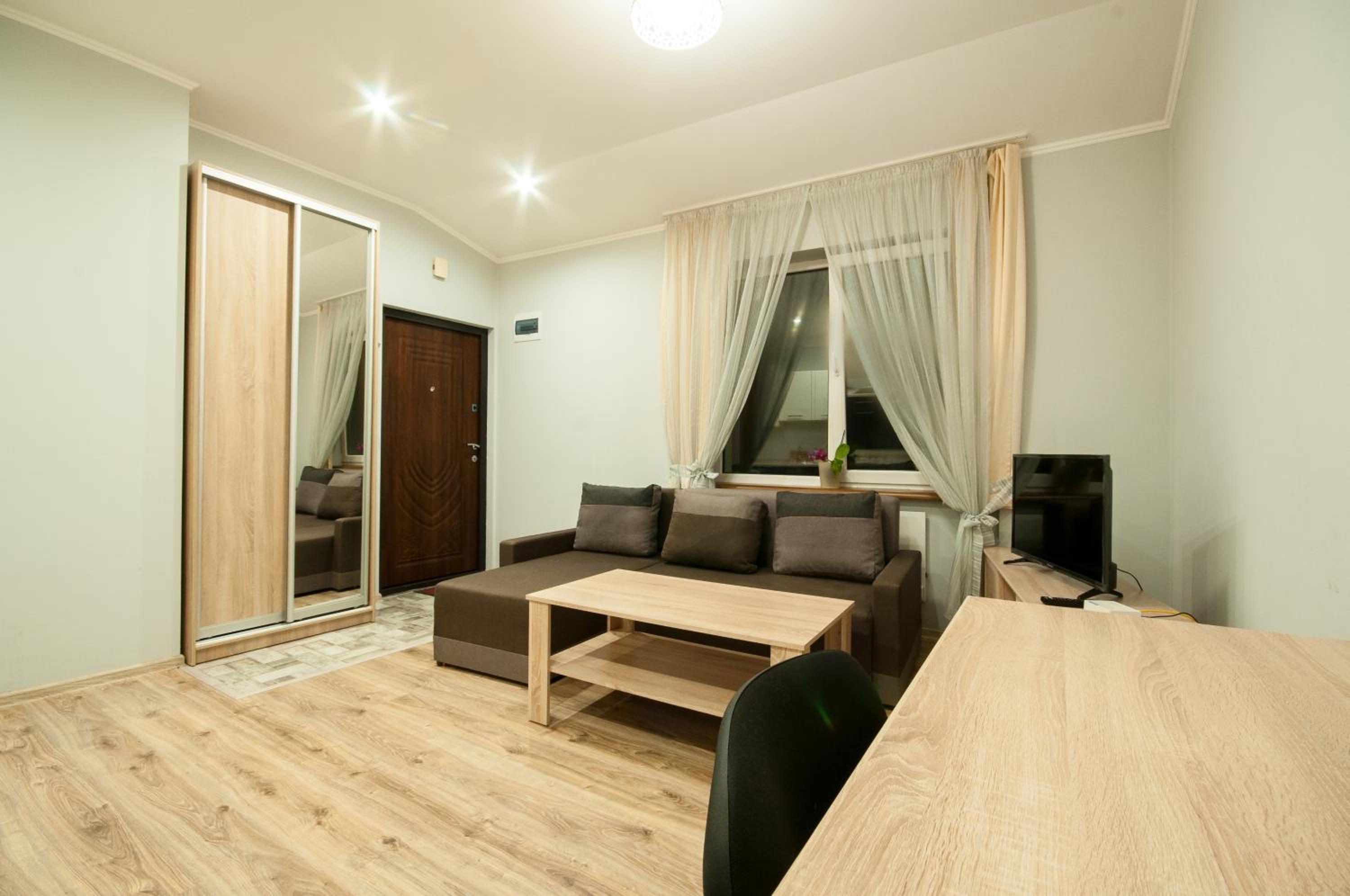 Wonderful flat on city center (Mukachivska 4/18) view 2