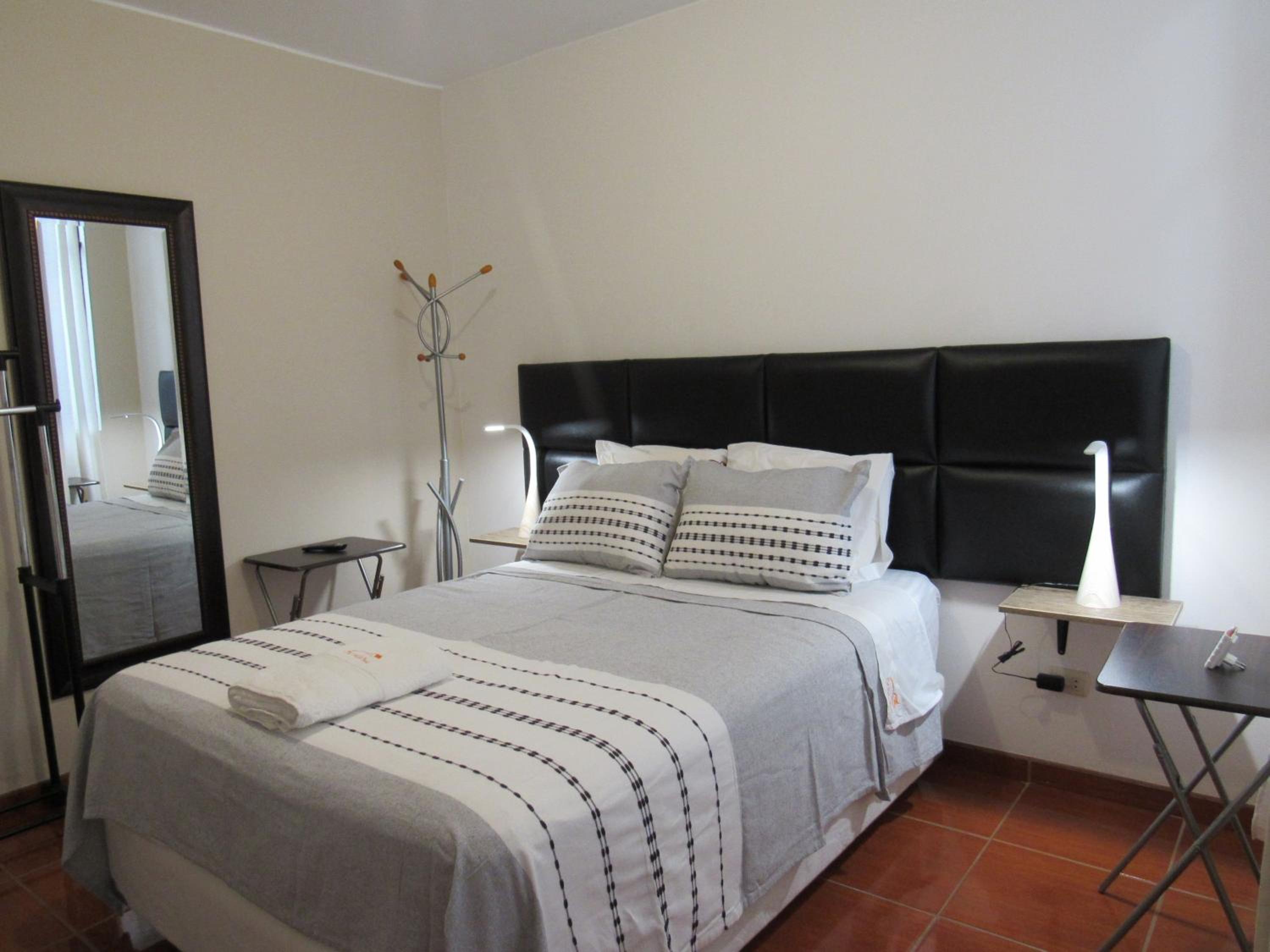 Del Valle House