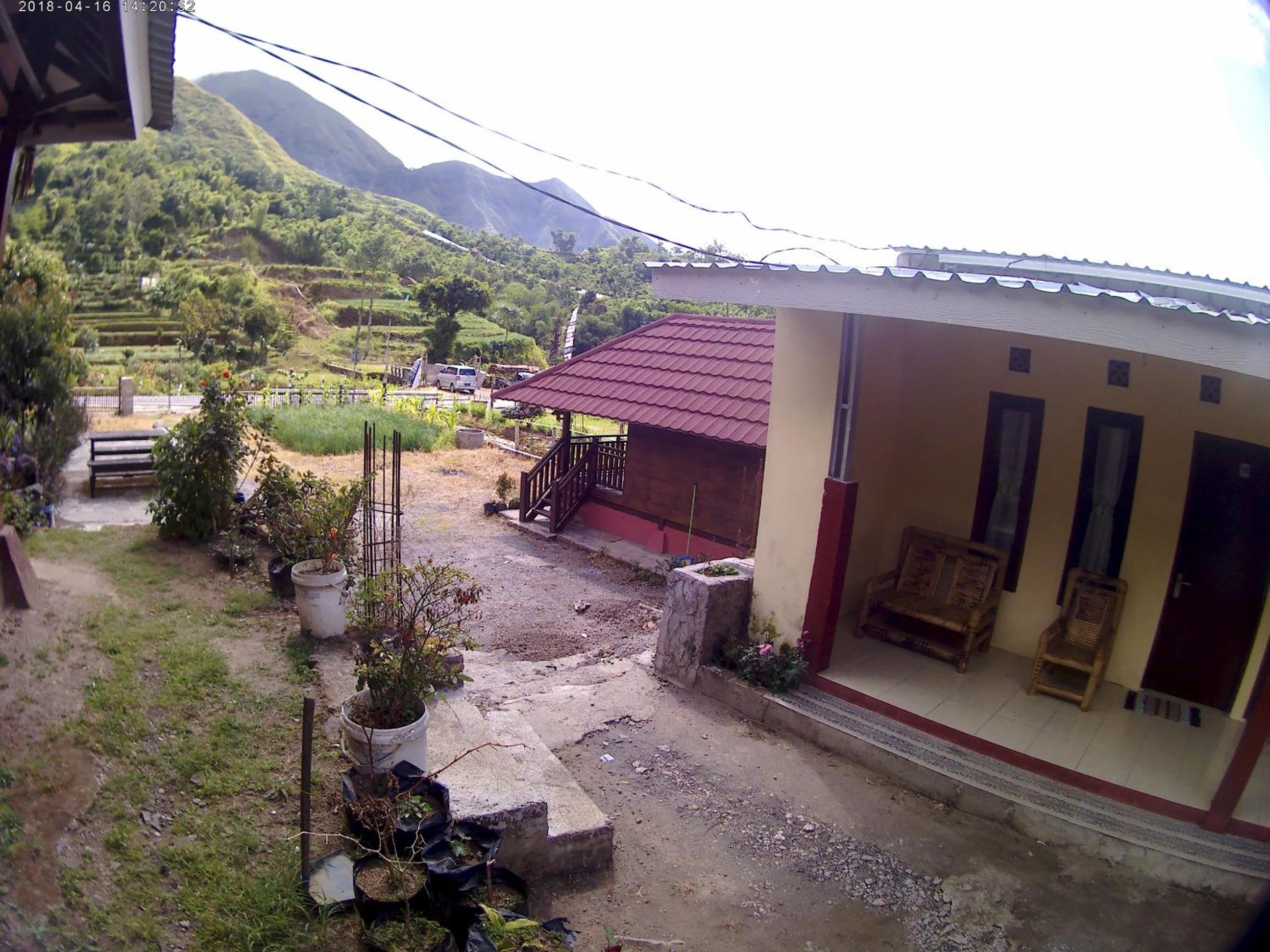 Bale Sembahulun Cottages & Tend view 3