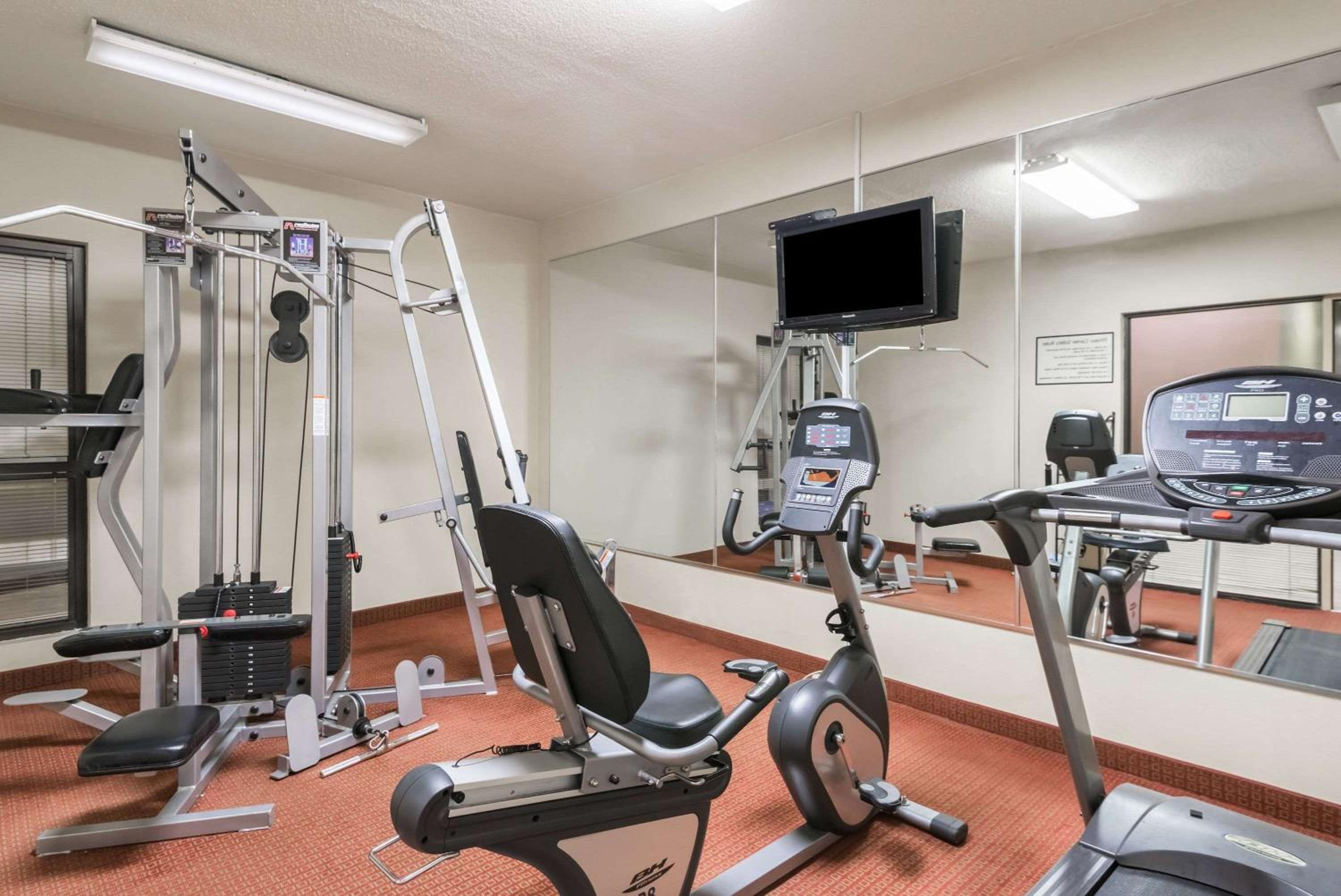 Kokomo Vacations - Baymont by Wyndham Kokomo - Property Image 3