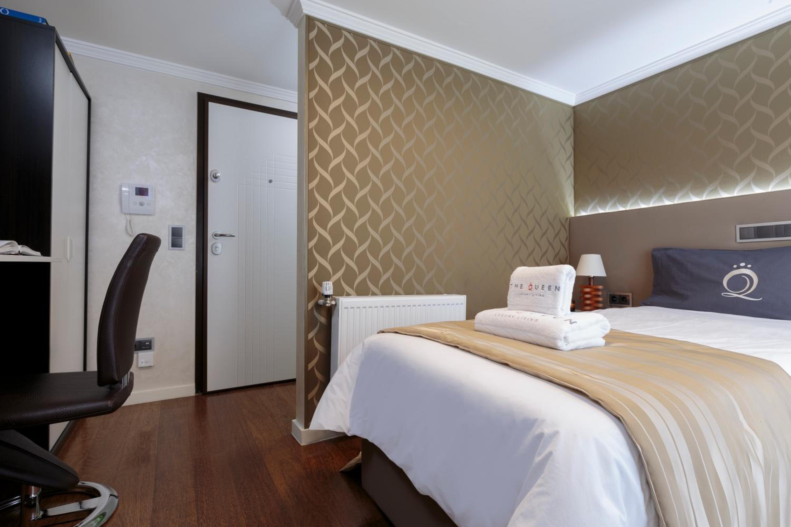 The Queen Luxury Apartments - Villa Vinicia