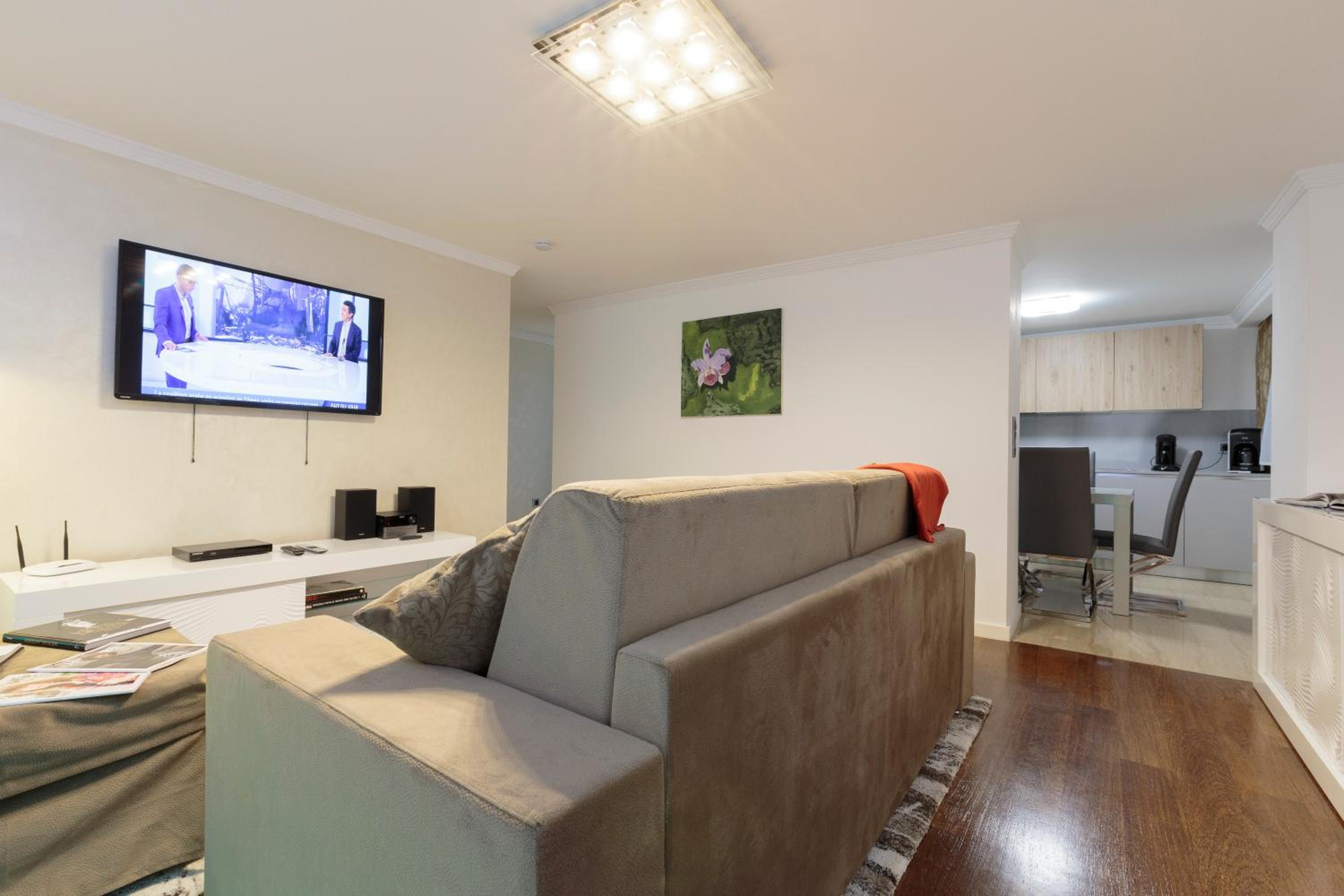 The Queen Luxury Apartments - Villa Vinicia