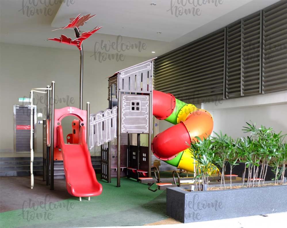 Paragon Suites CIQ Homestay by WELCOME HOME