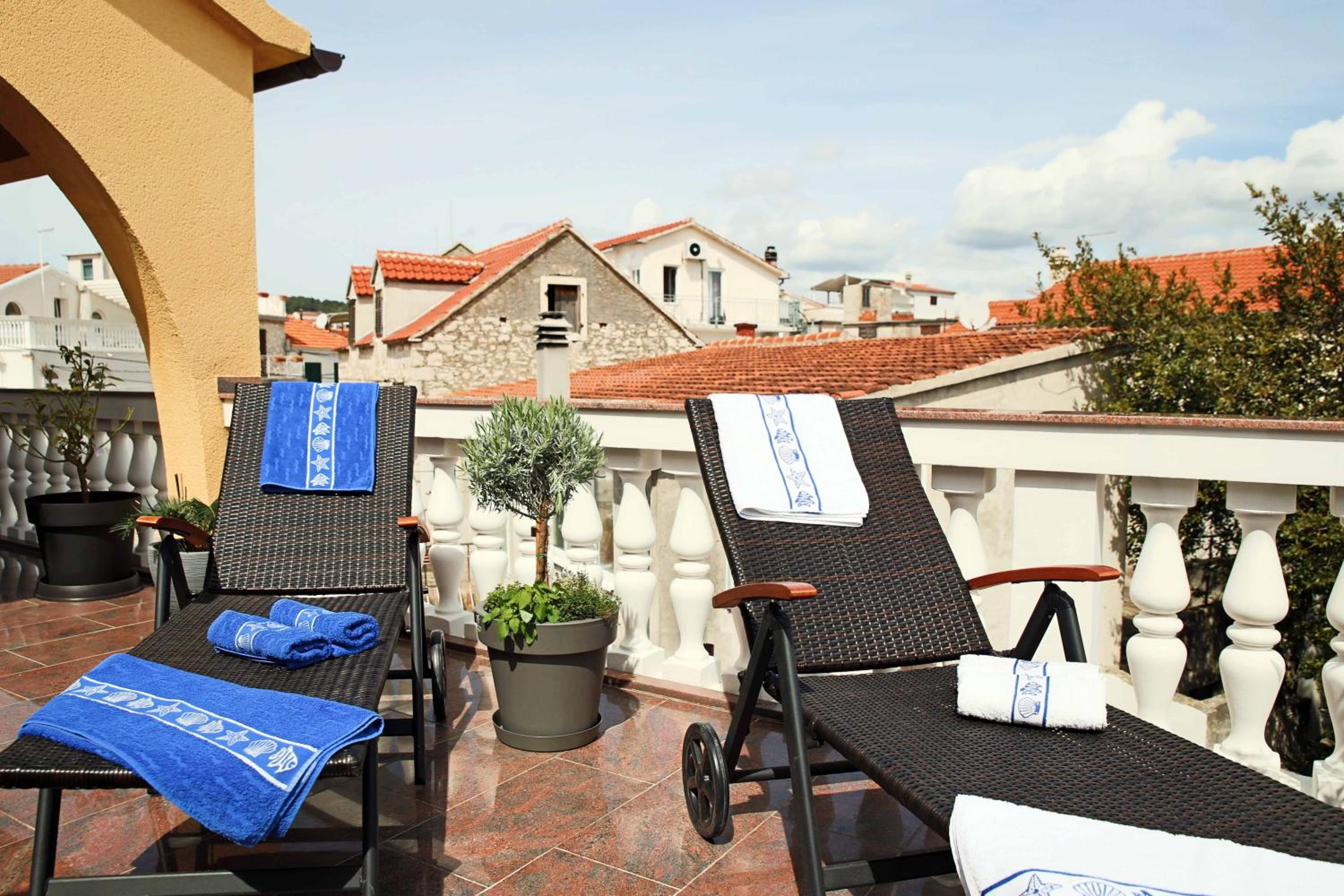Apartments Visnja