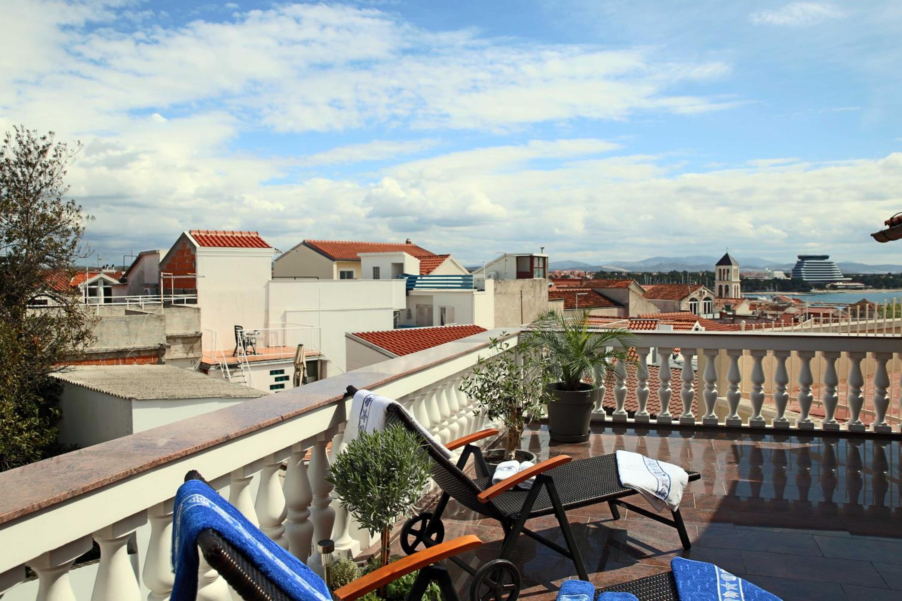 Apartments Visnja