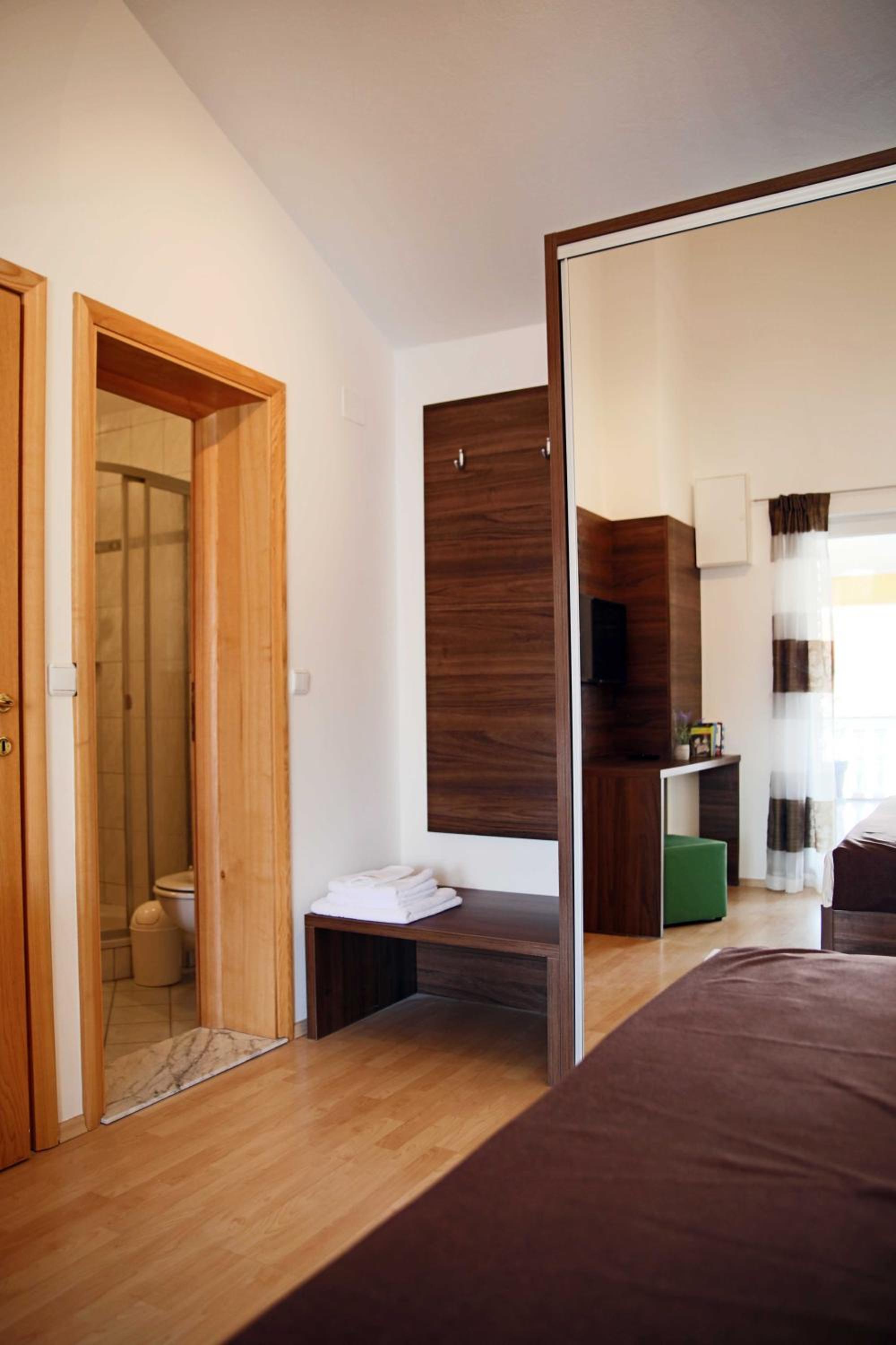Apartments Visnja