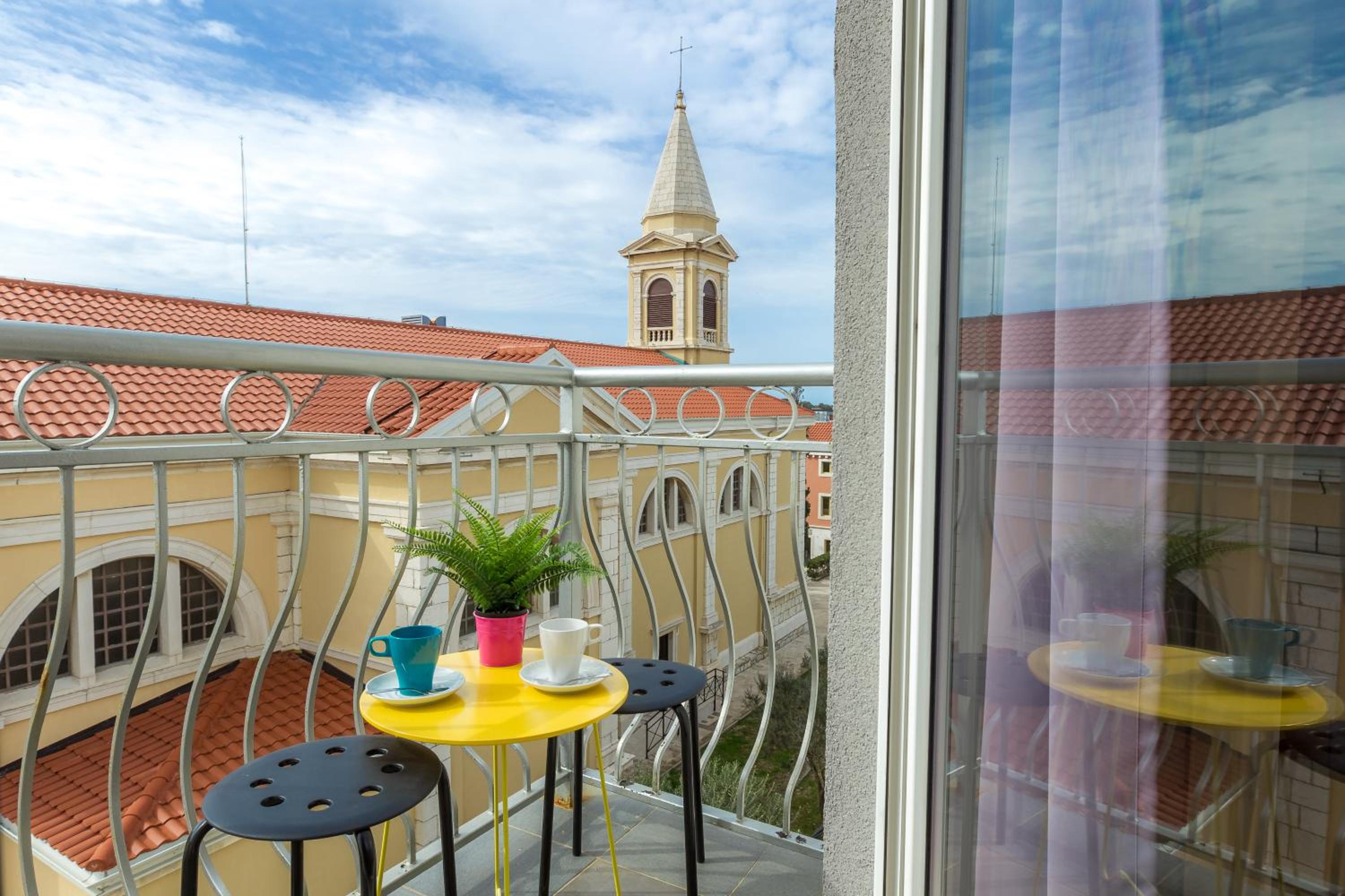 Apartments in city center Ventus view 2