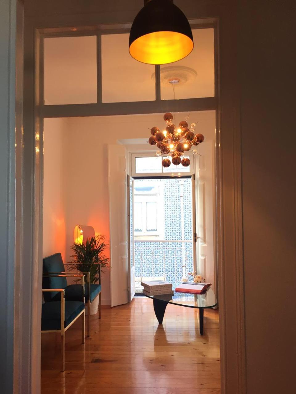 Design Apartment with Rooftop Terrace and 180-degree River&City Views view 2