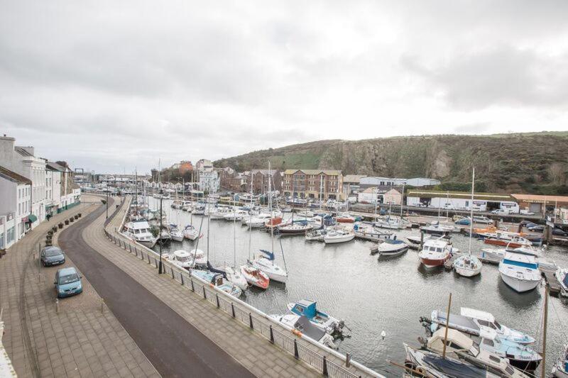 Douglas Vacations - Waterfront Apartments - Property Image 84