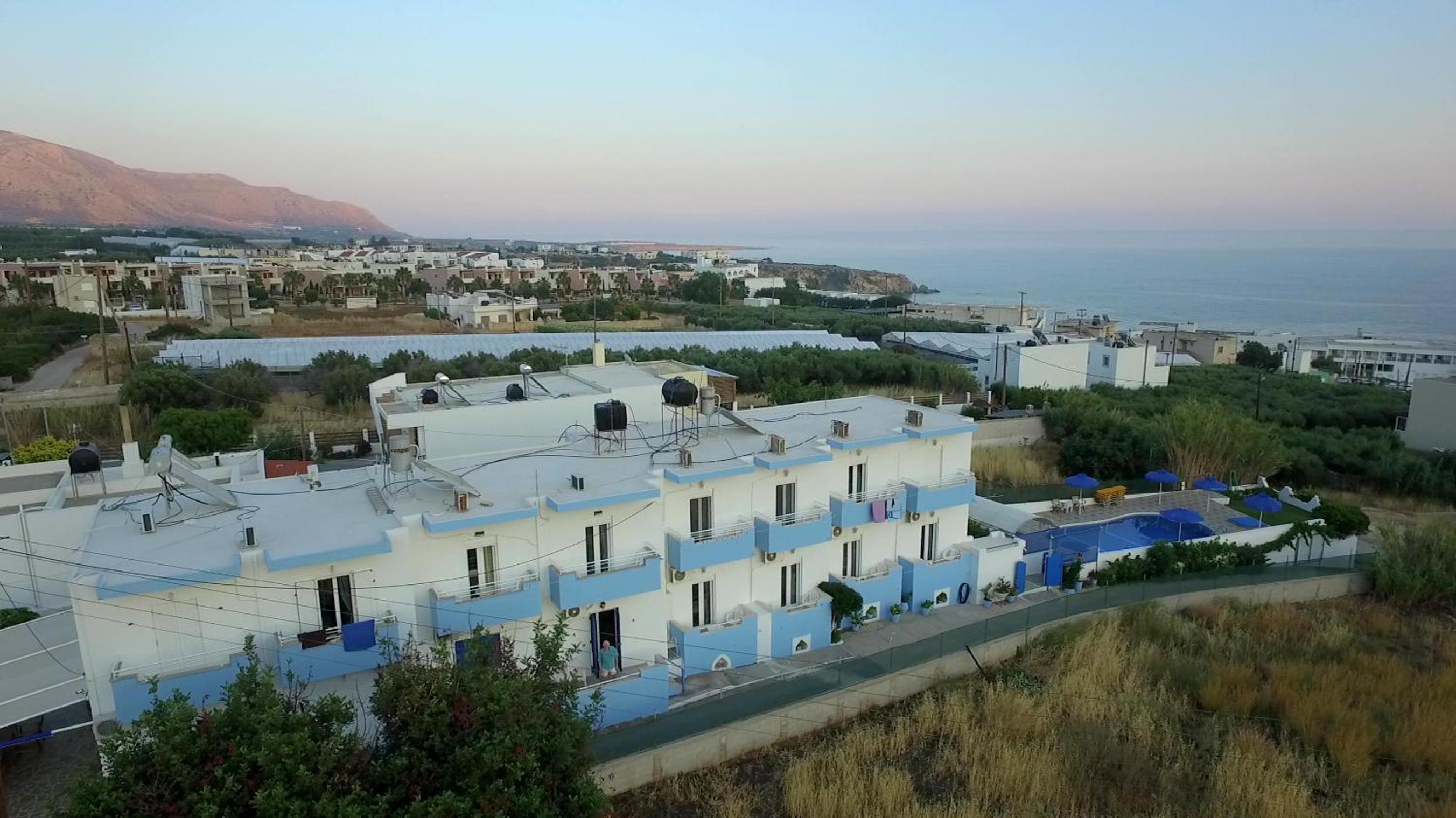 Helios Studios & Apartments