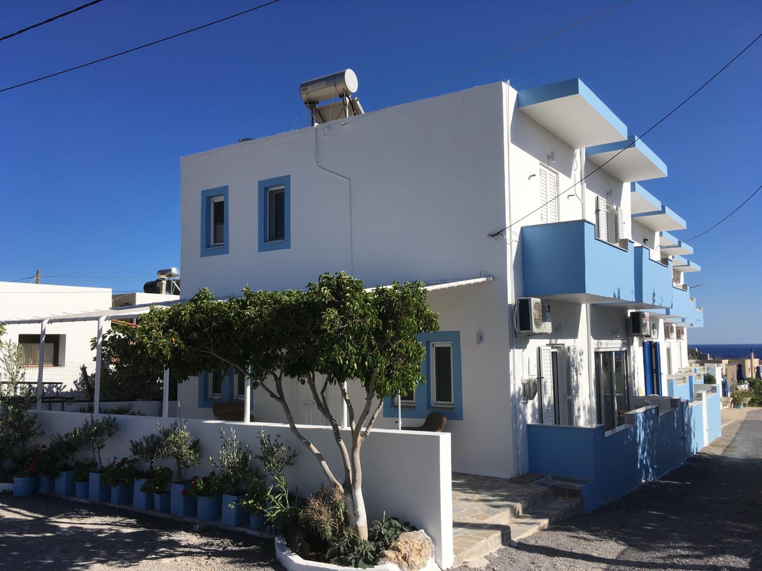 Helios Studios & Apartments
