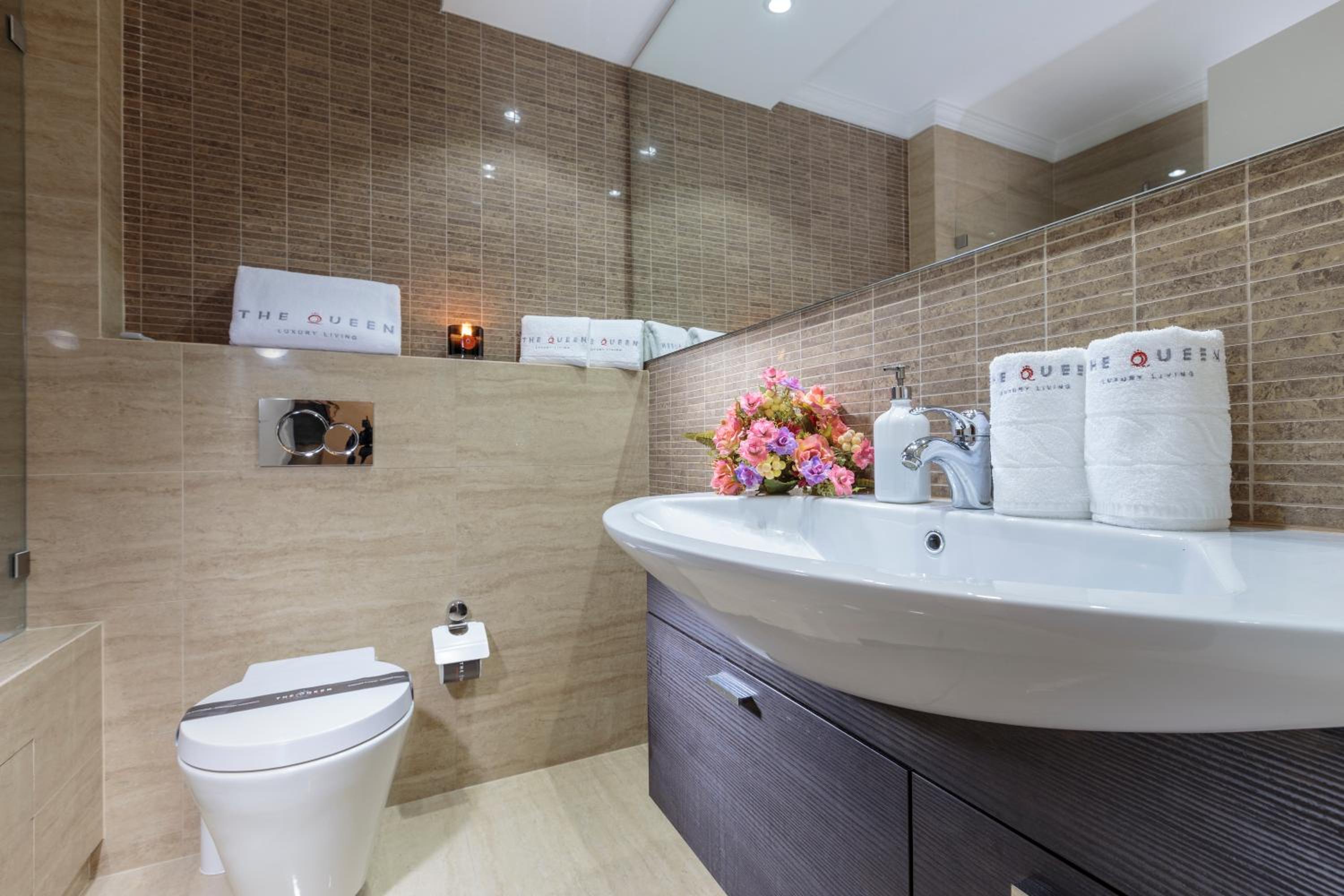 The Queen Luxury Apartments - Villa Vinicia