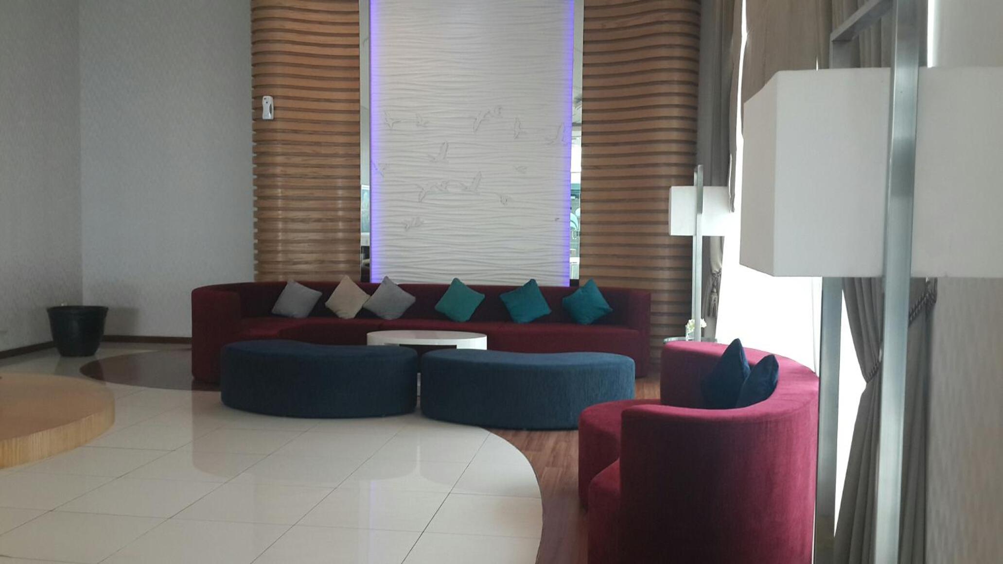 Robert's Condominium