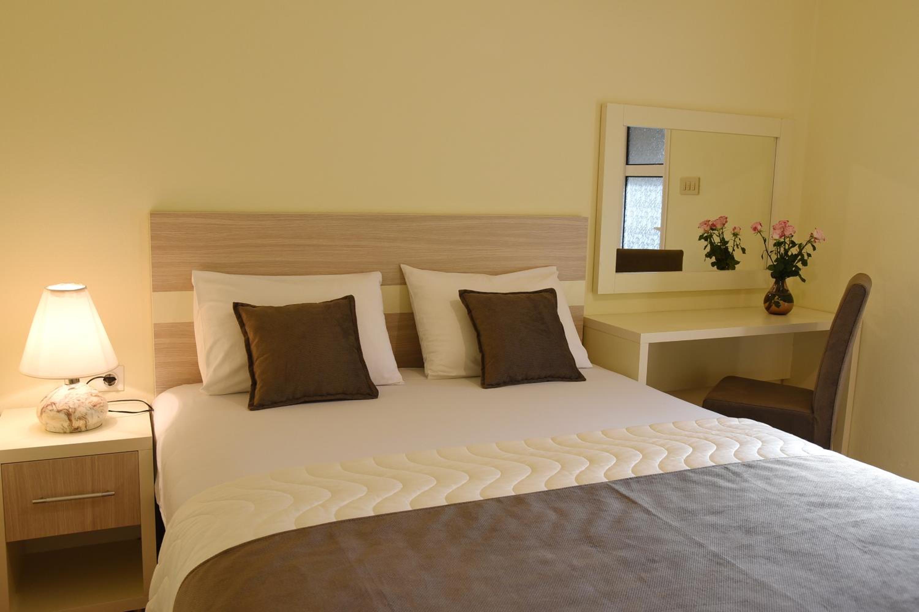 Apartments & Rooms Jelka view 4